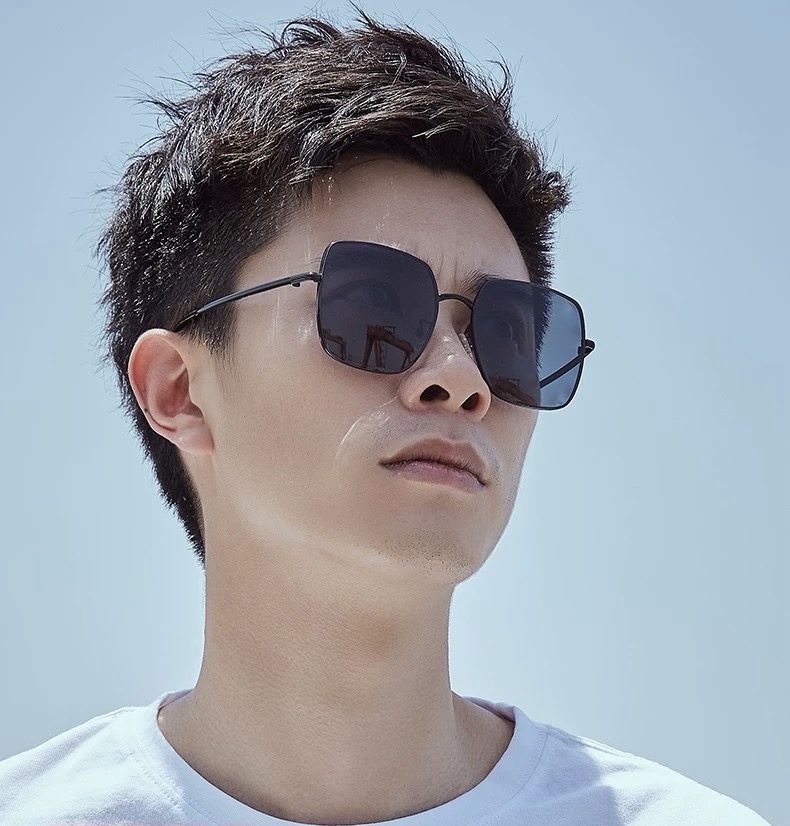 GUCCI 男款炫彩飞行员偏光太阳镜 ❤️材质：高清尼龙加厚卡槽高清偏光镜片 🌹无边框镜架💕颜👍型号：G