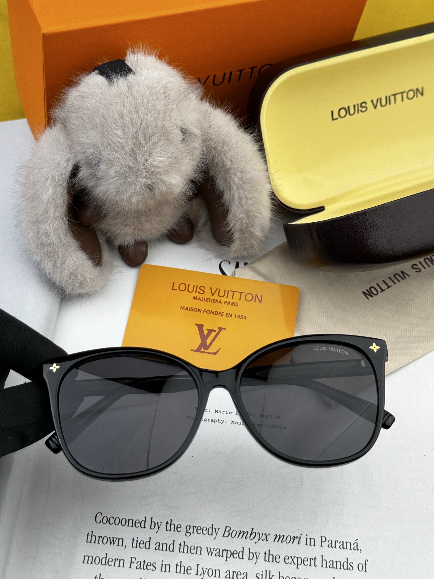 LV 太阳镜潮品官网模特同款 [玫瑰][玫瑰]四叶草🍀精致个性设计简约时尚 高品质值得拥有绝对潮爆整个夏