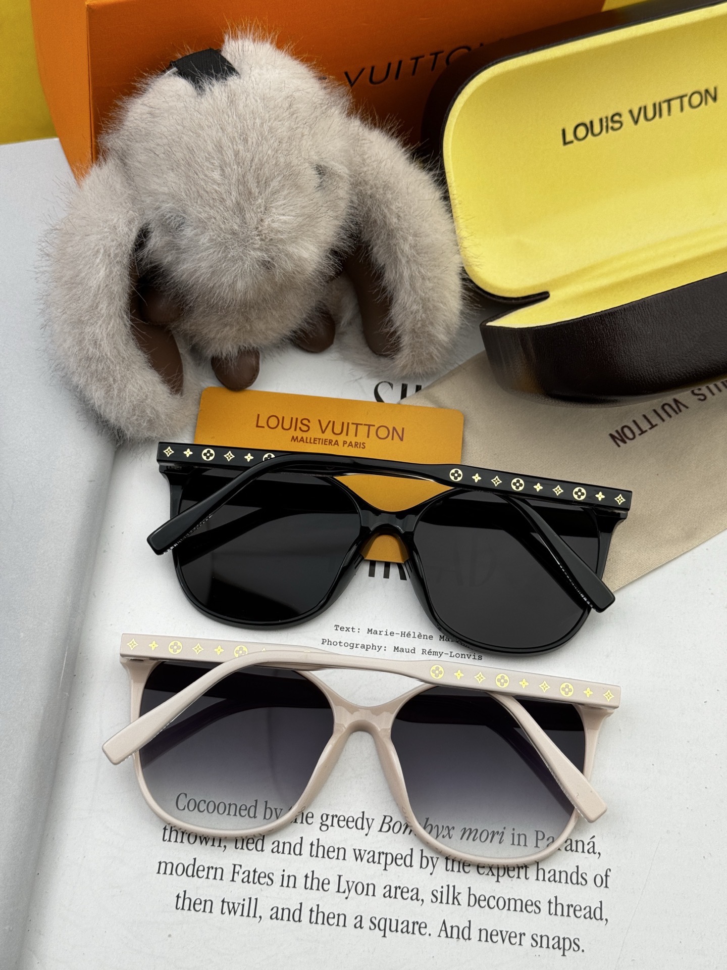 LV 太阳镜潮品官网模特同款 [玫瑰][玫瑰]四叶草🍀精致个性设计简约时尚 高品质值得拥有绝对潮爆整个夏