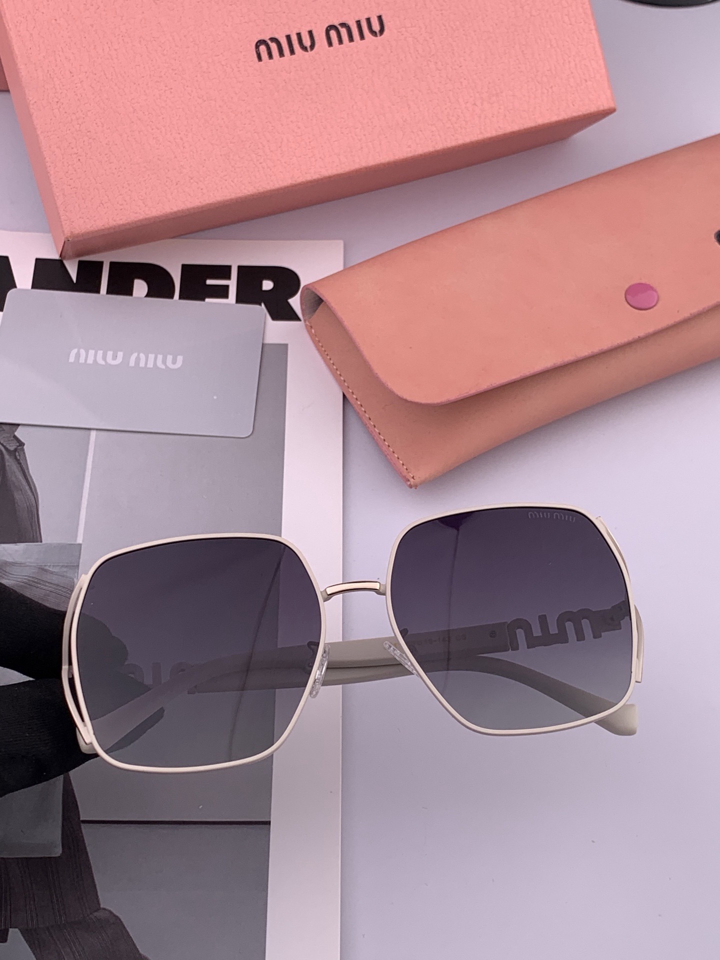 MIUMIU/缪缪🖇🖇2025开春新款🌟闪耀新款璀璨登台 ❤❤太阳镜潮品 精致个性设计简约时尚 专柜品质