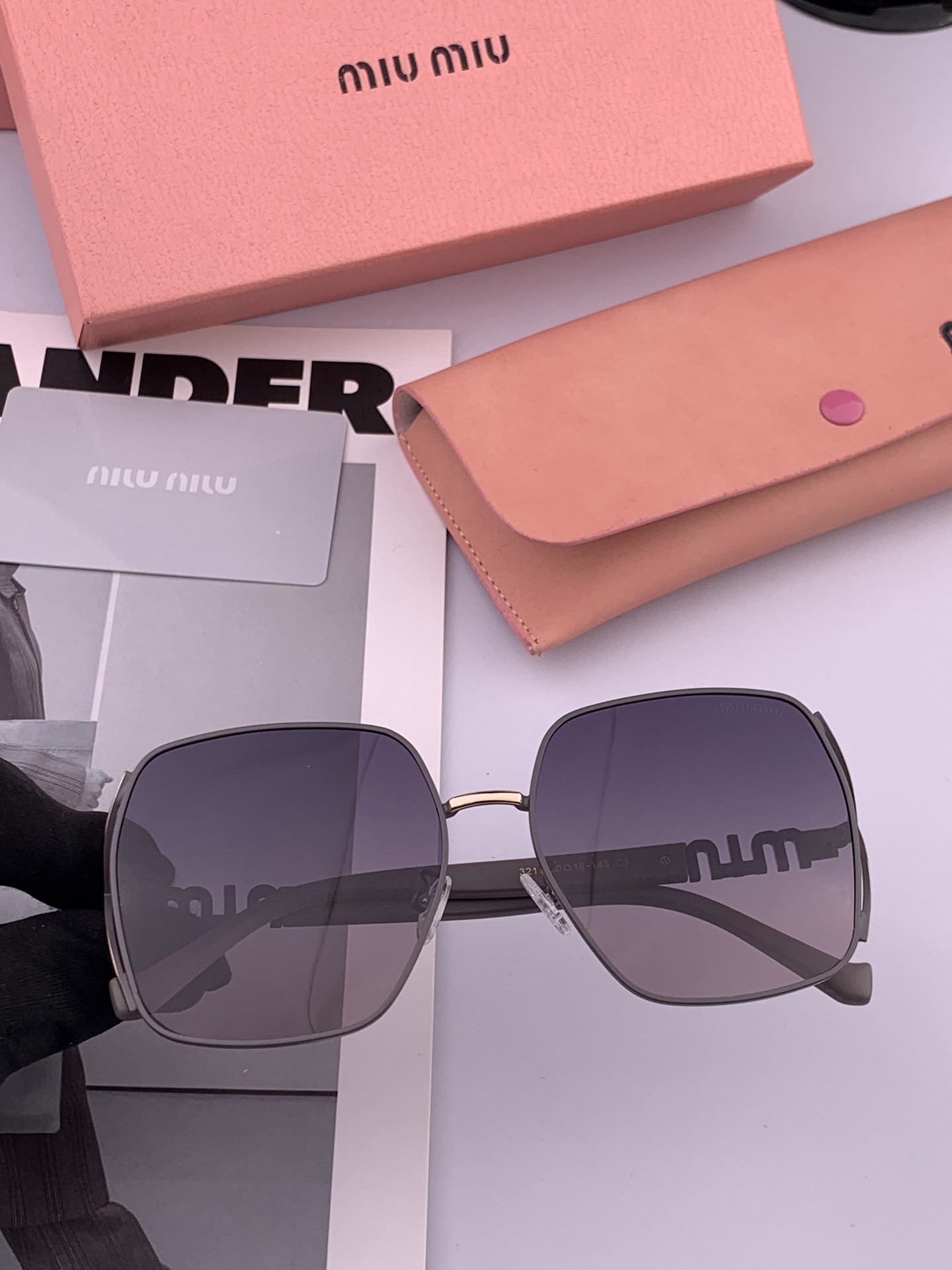 MIUMIU/缪缪🖇🖇2025开春新款🌟闪耀新款璀璨登台 ❤❤太阳镜潮品 精致个性设计简约时尚 专柜品质