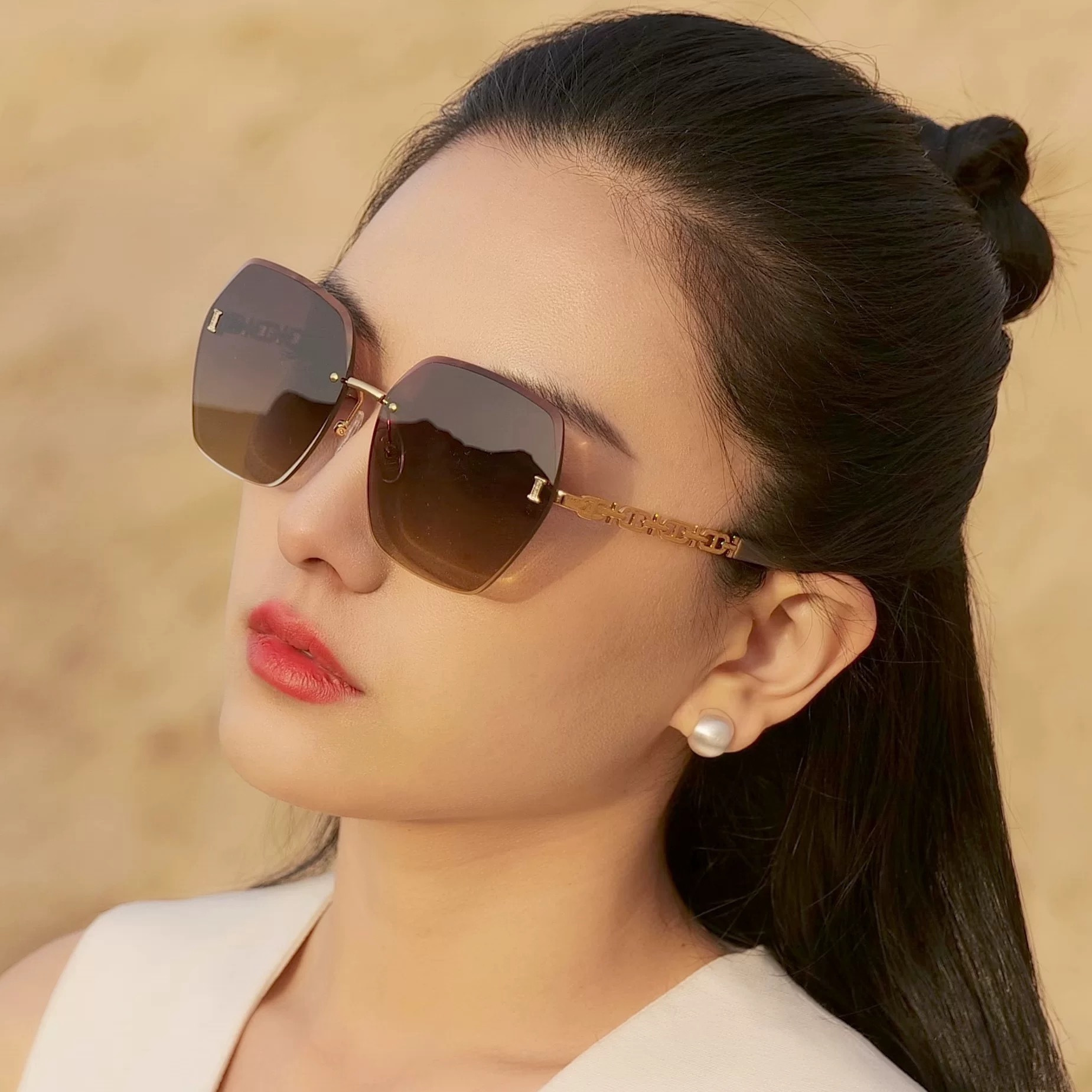 🔺 【香奈儿】开春新款 潮流爆款 时尚方框太阳镜 高品质 佩戴舒适 网红潮款墨镜 女士高清太阳镜🕶️ 🎉