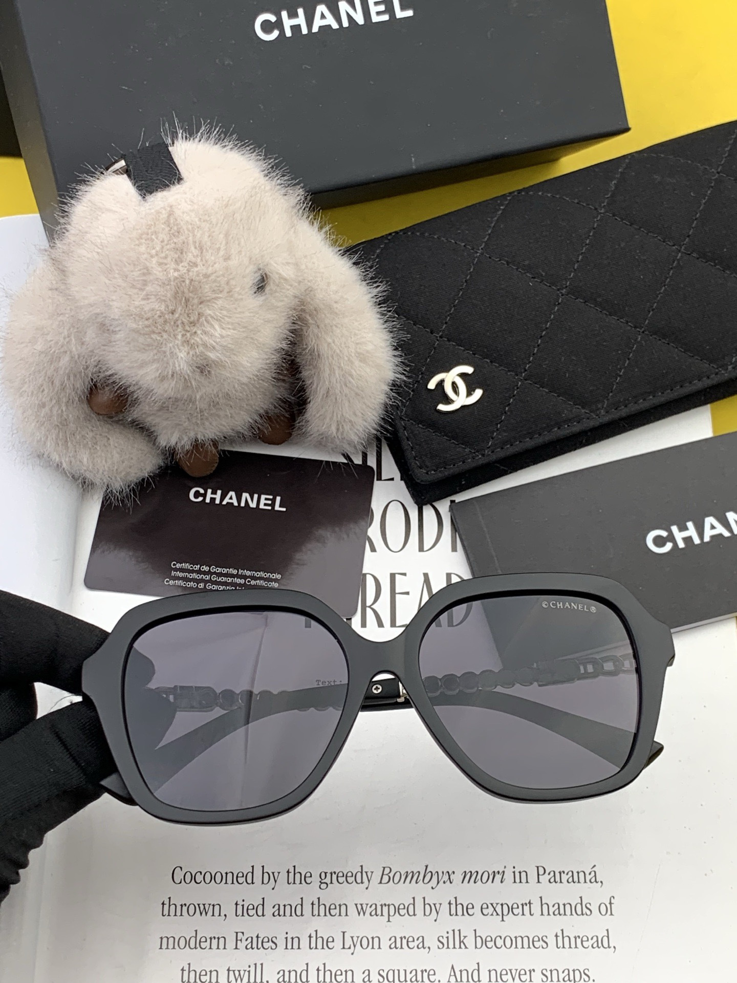 新品CHANEL 香奈儿太阳镜以独特魅力和前卫风格诠释春夏最新眼镜，质感超好佩带舒适 型号：CH6305