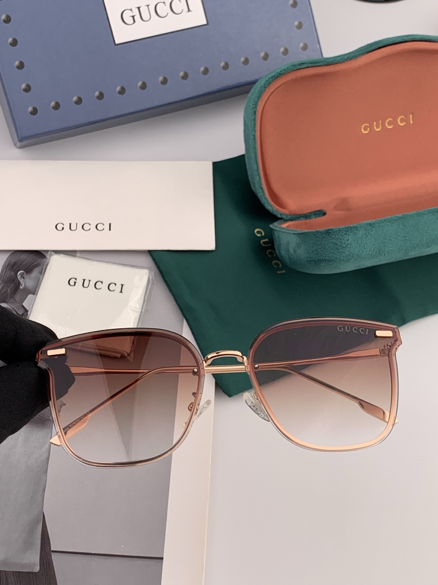 🔺 【GUCCI】开春新款 潮流爆款 时尚方框太阳镜 高品质 佩戴舒适 网红潮款墨镜 型号：G4999