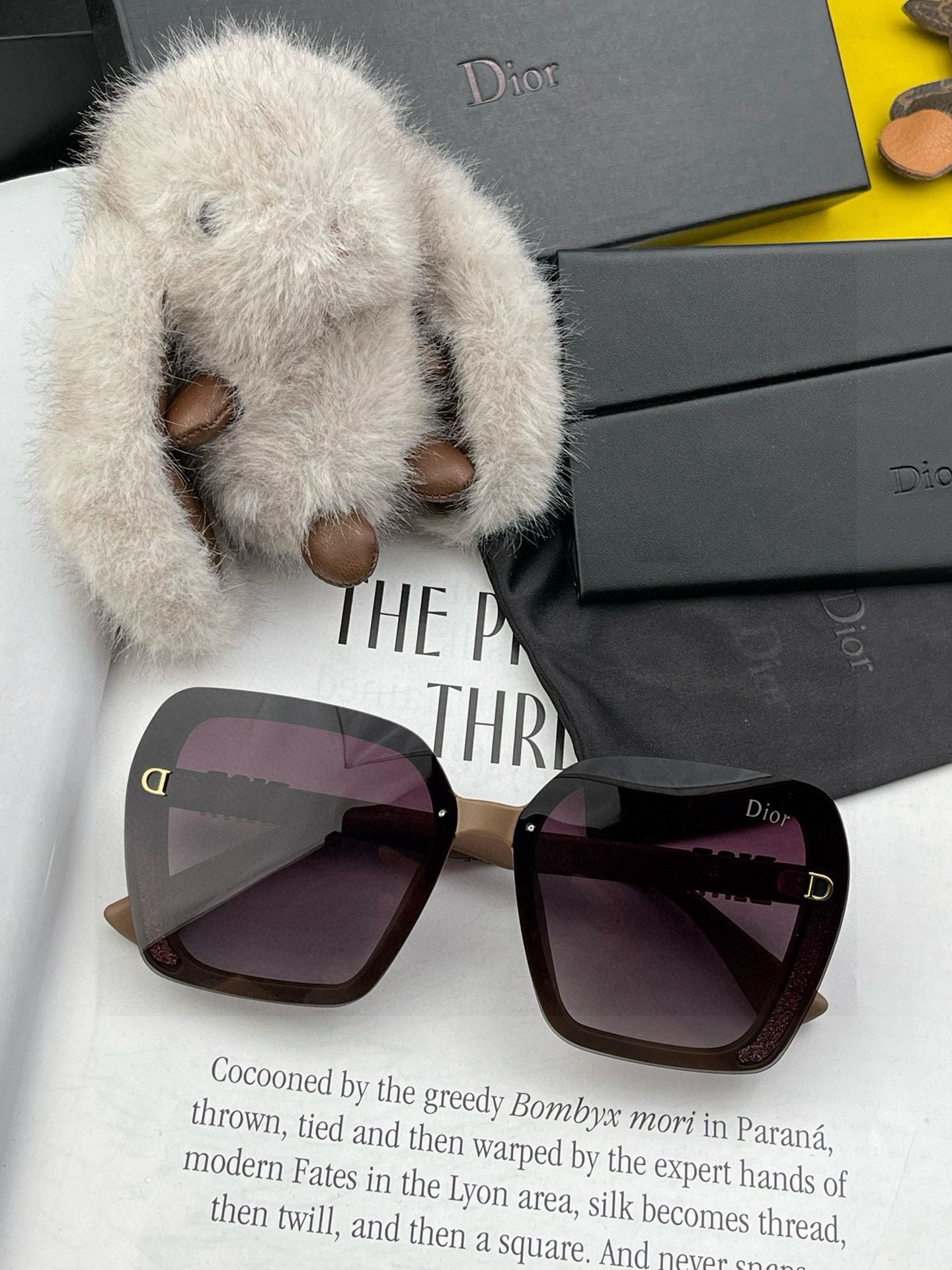 🔺 【DIOR-迪奥】开春新款 潮流爆款 时尚方框偏光太阳镜 高品质 佩戴舒适 网红潮款墨镜 女士高清偏