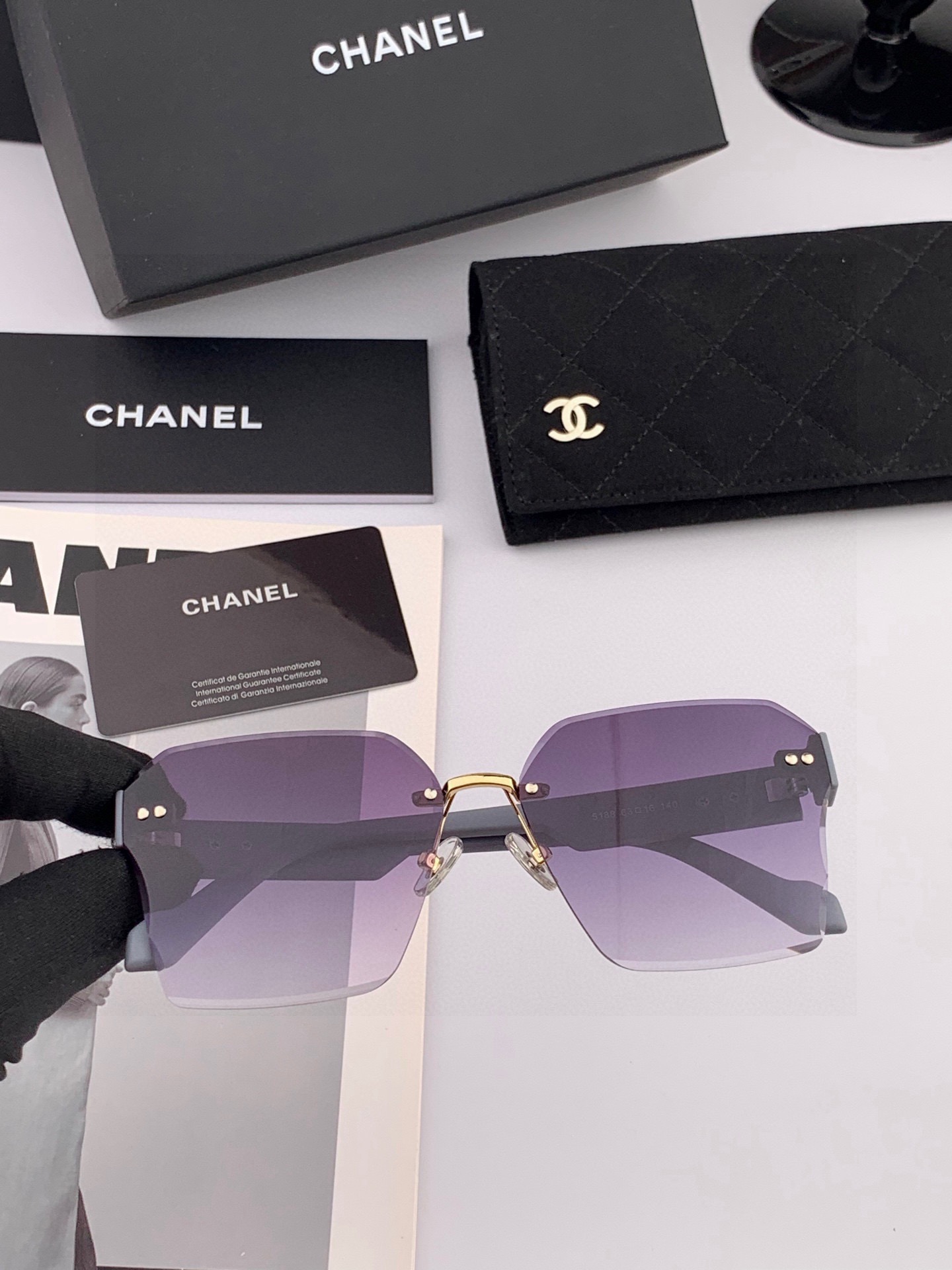【CHANEL】香奈儿 新款潮流爆款 时尚方框太阳镜 佩戴舒适 网红潮款墨镜 女士高清加厚偏光太阳镜🕶️