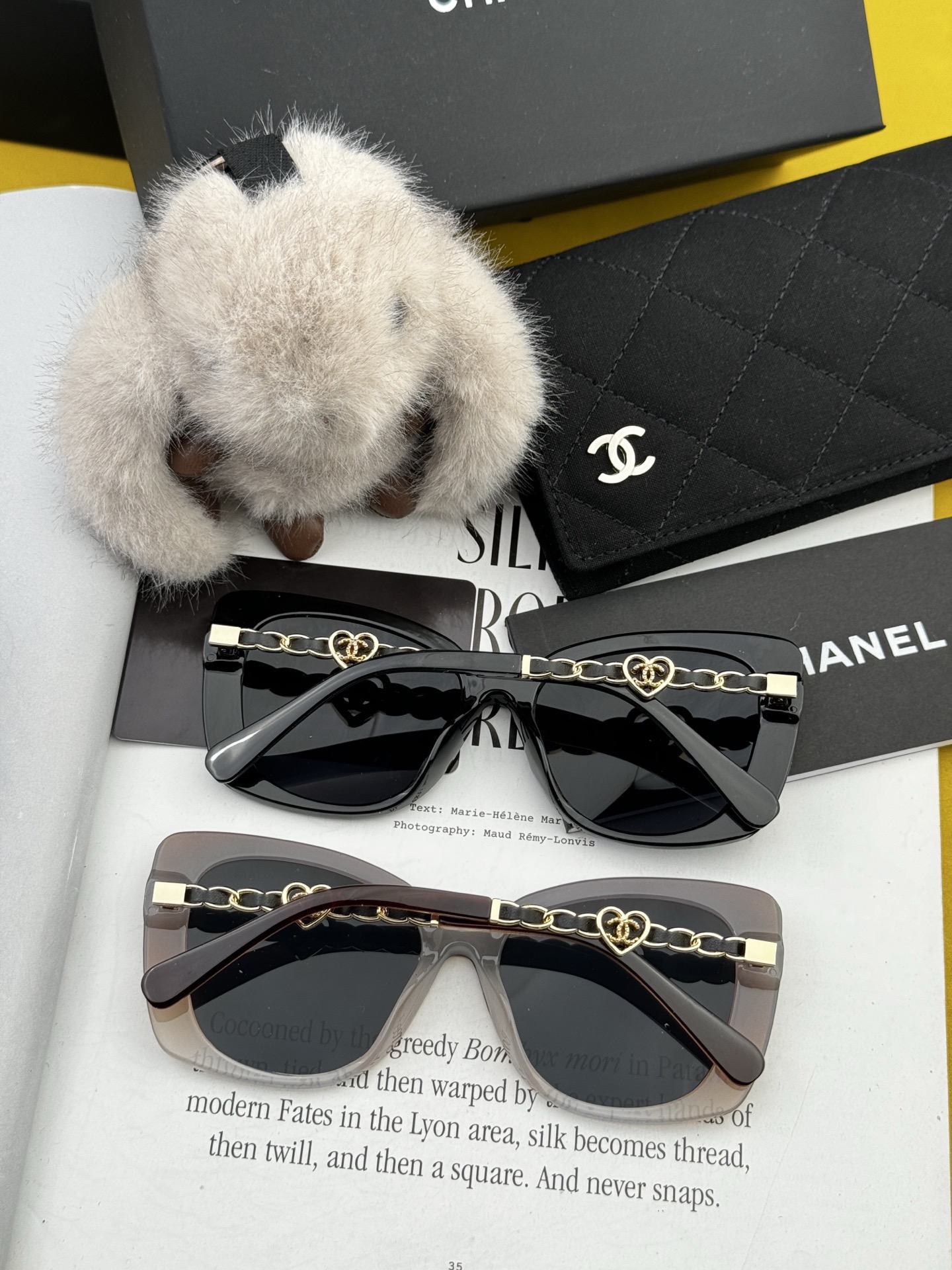 Chanel太阳镜墨镜 经典的方框设计，不挑脸型，无论搭配大衣还是连衣裙都非常显气质太阳镜预防紫外线 型