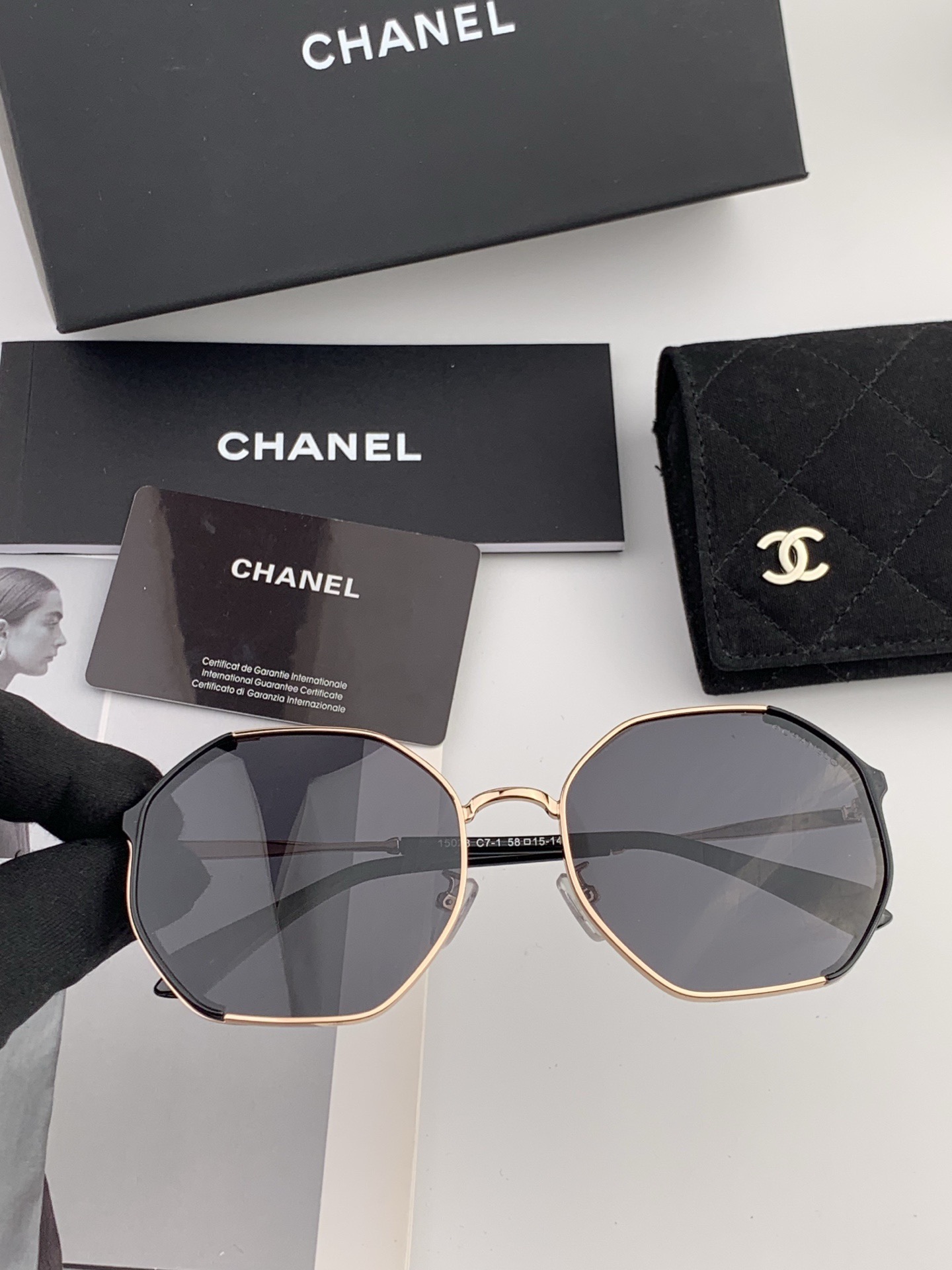 香奈儿🔺Chanel🔻官方众多明星同款[色]香奈儿‼‼新款大框偏光墨镜 🌈🌈宝丽来超清偏光太阳镜🔝🔝型号