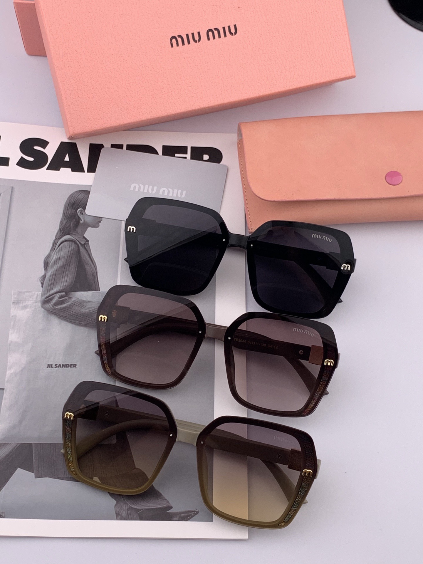 MIUMIU/缪缪🖇🖇开春新款🌟闪耀新款璀璨登台 ❤❤太阳镜潮品 精致个性设计简约时尚 专柜品质值得拥有