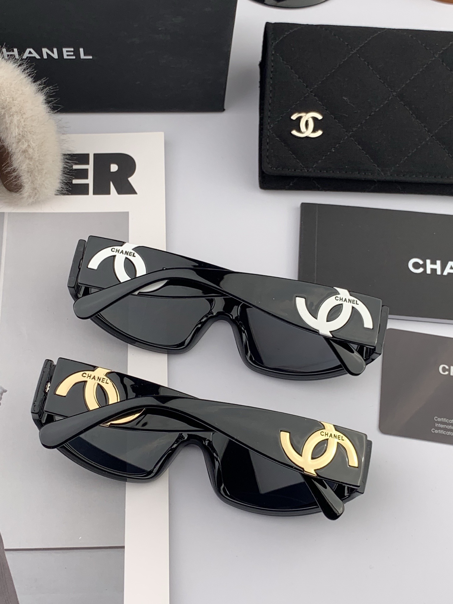 新品CHANEL 香奈儿太阳镜以独特魅力和前卫风格诠释春夏最新眼镜，质感超好佩带舒适 型号：CH2507