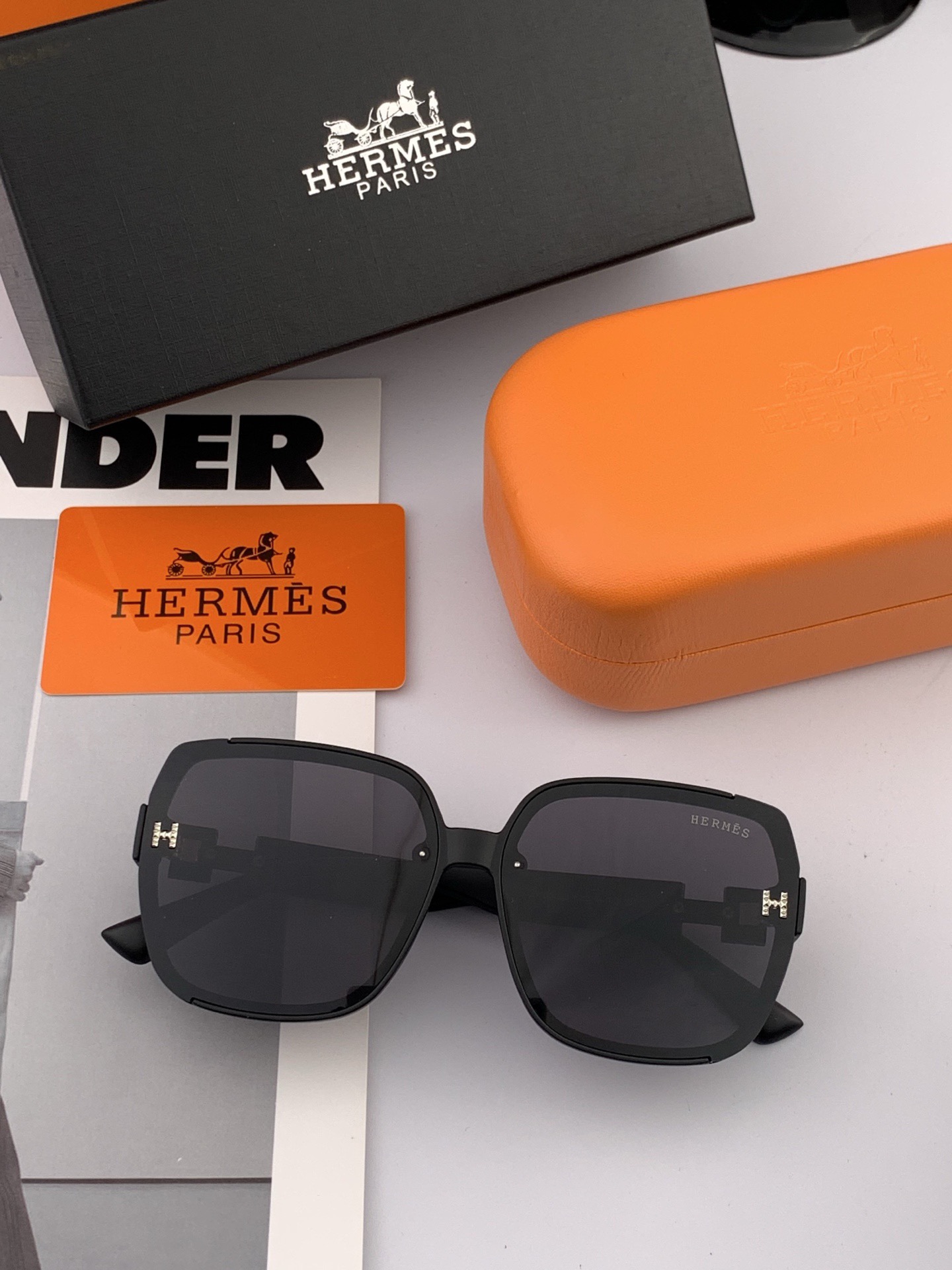 HERMES 爱马仕 开春新款🎈原版出货 网红超爆款💙经典奢华全球风[强][酷][亲亲] 时尚方框太阳镜