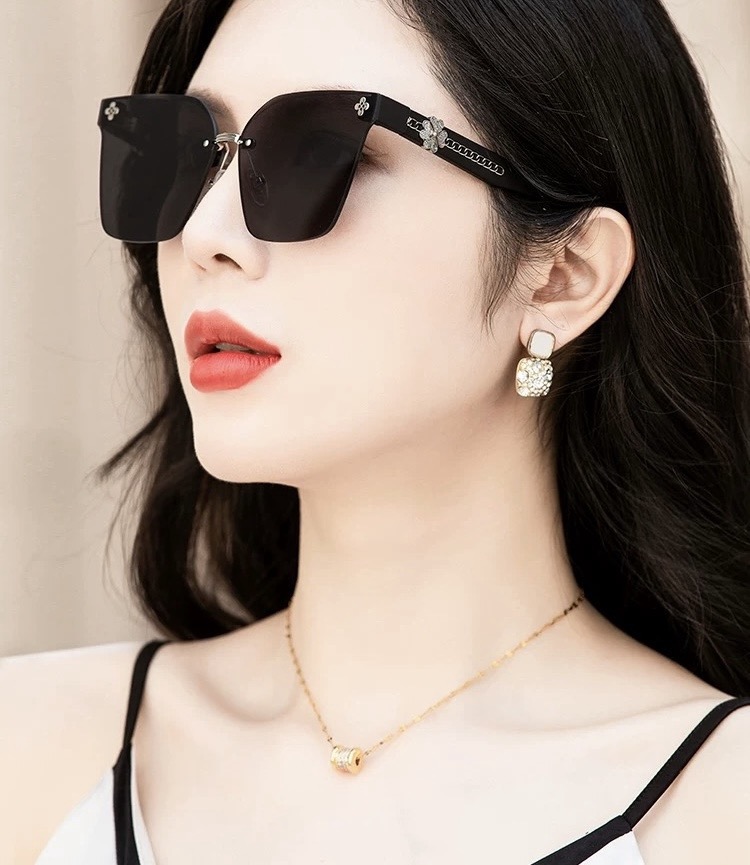 🔺 【香奈儿】开春新款 潮流爆款 时尚方框太阳镜 高品质 佩戴舒适 网红潮款墨镜 女士高清加厚偏光太阳镜