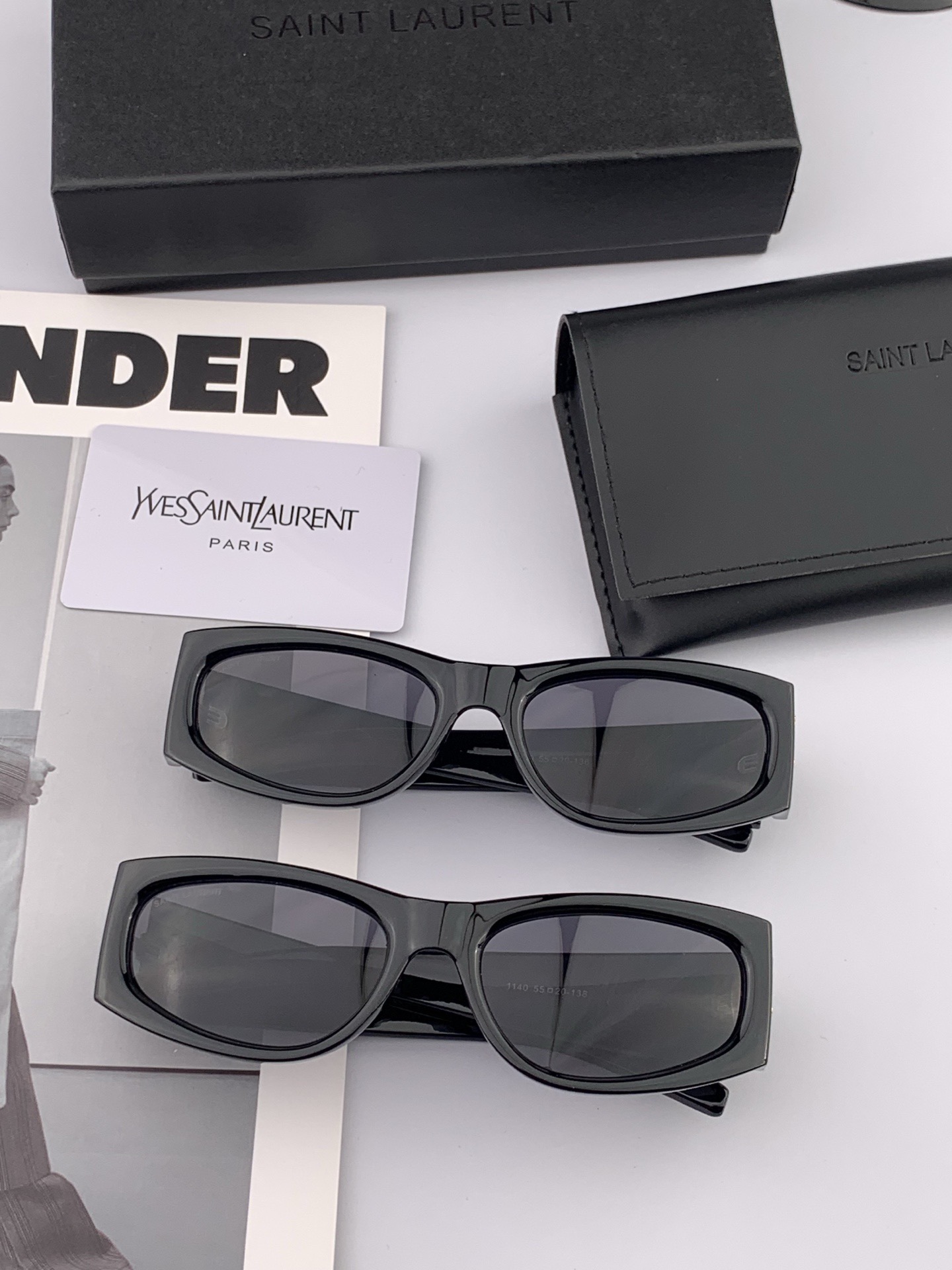 新品SAINTOWEN圣罗兰 官网最新款 独具奢华外观和精致线条 风格华贵典雅 轻盈舒适 众多明星网红追