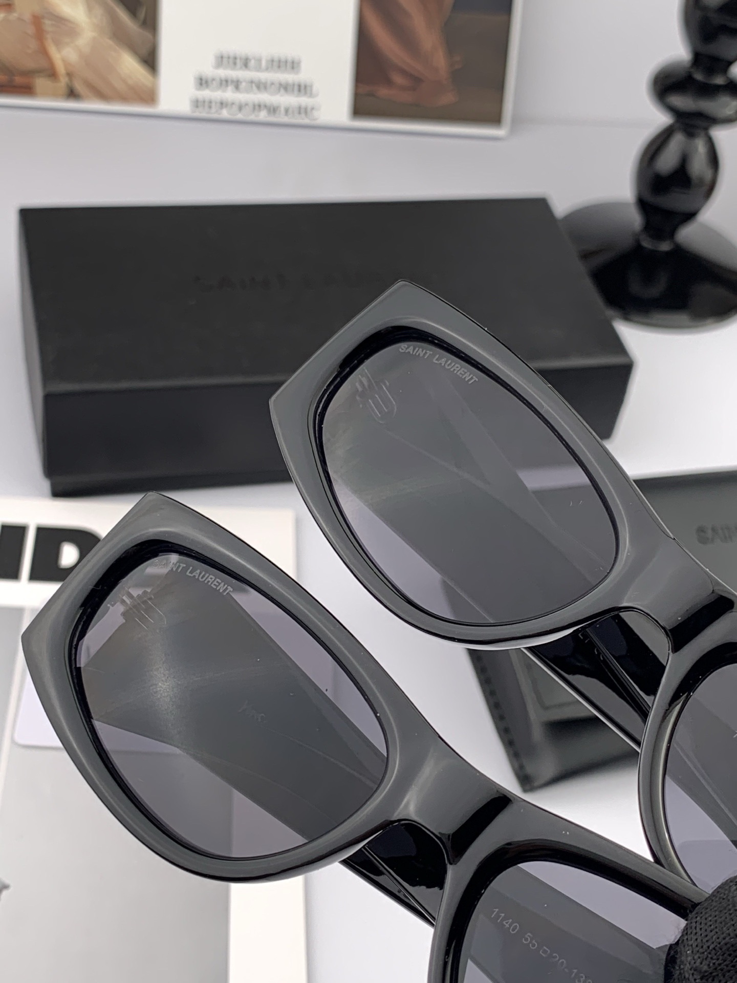 新品SAINTOWEN圣罗兰 官网最新款 独具奢华外观和精致线条 风格华贵典雅 轻盈舒适 众多明星网红追