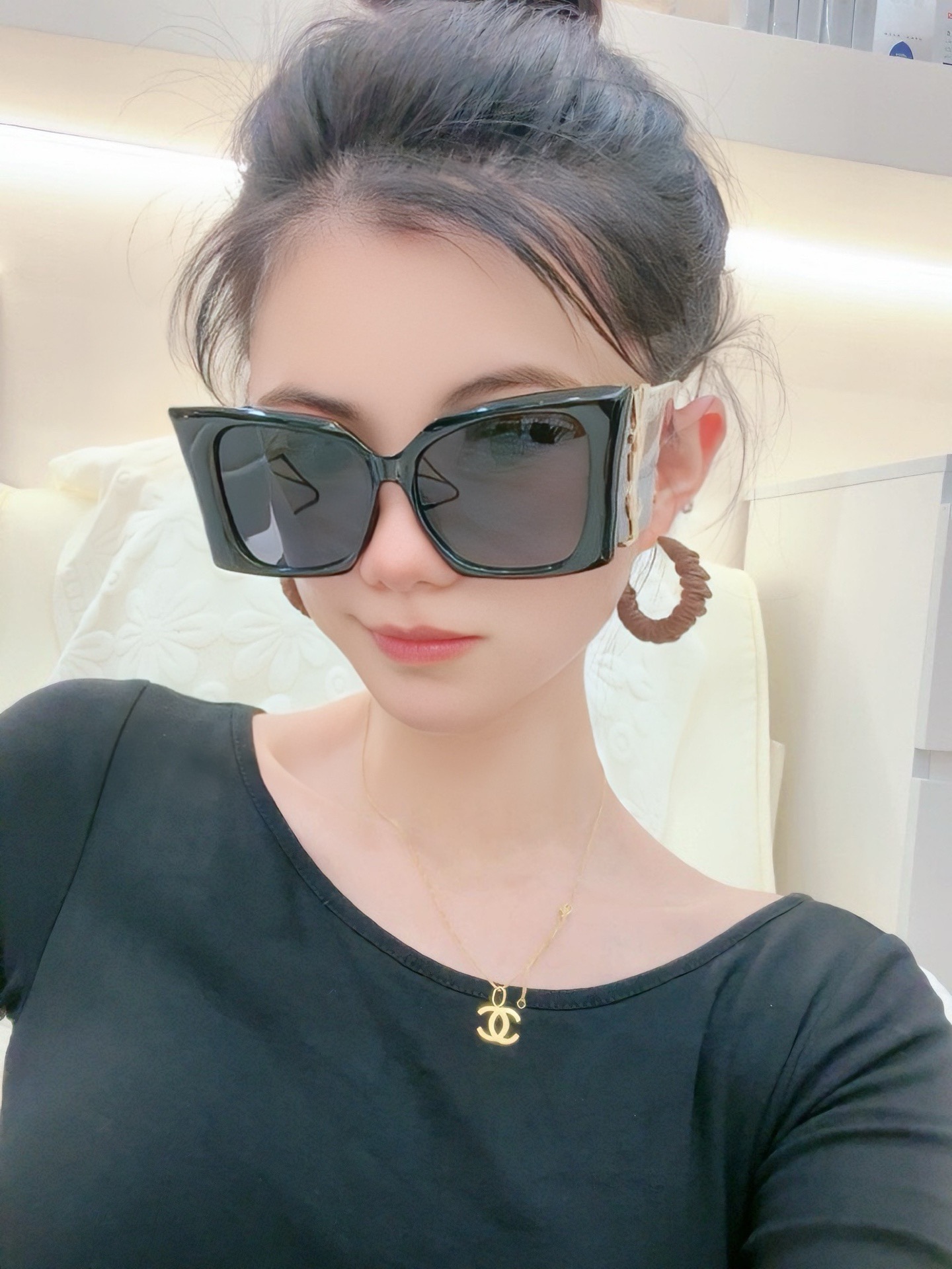 新品SAINTOWEN圣罗兰 官网最新款 独具奢华外观和精致线条 风格华贵典雅 轻盈舒适 众多明星网红追