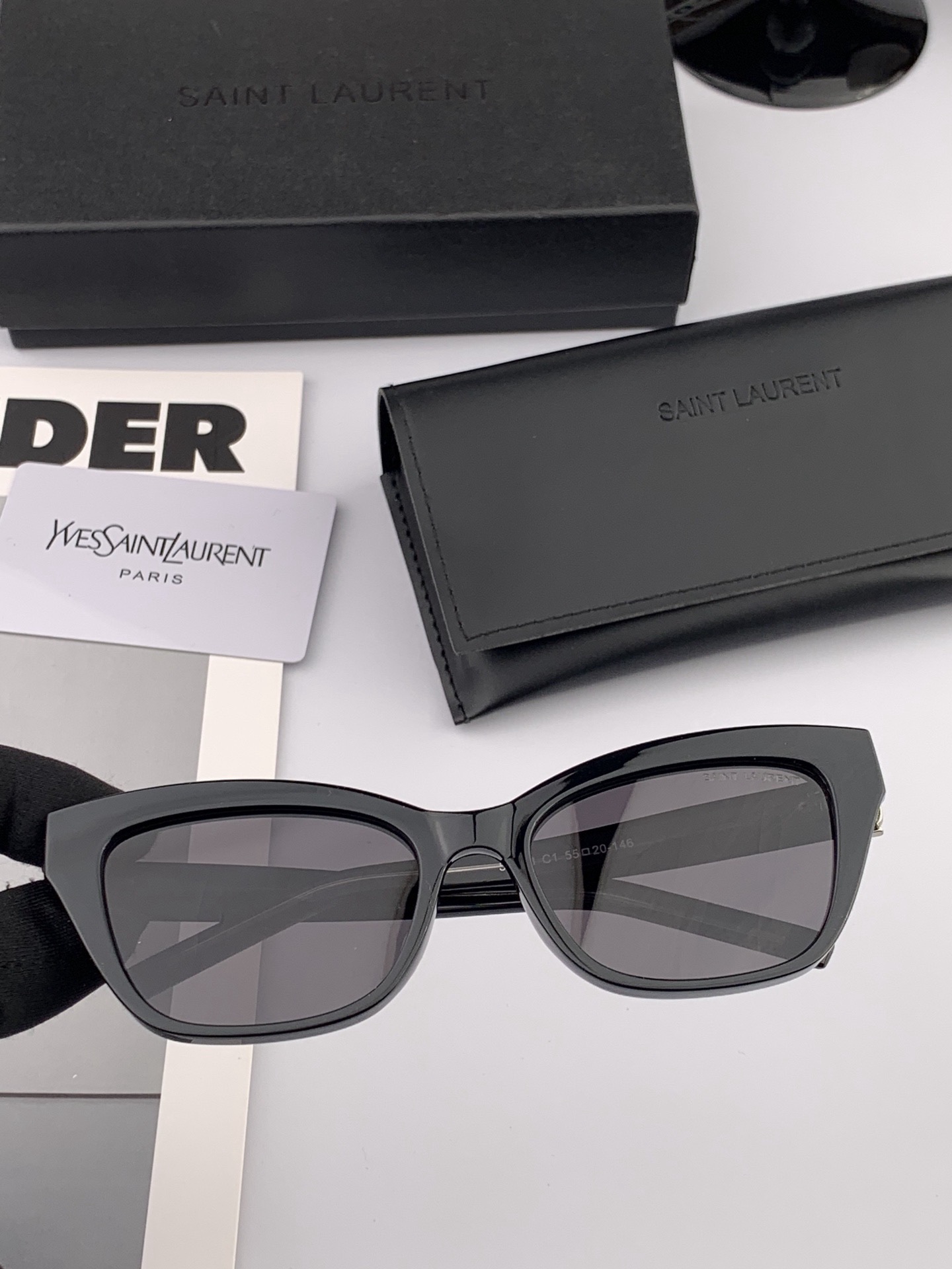 👑 【新款】🕶🔝🔝🔝🎁🎁🎁时尚百搭 超显脸小 佩戴舒适品牌:Ysl 圣罗兰 💎 材质: 加厚偏光镜片型号