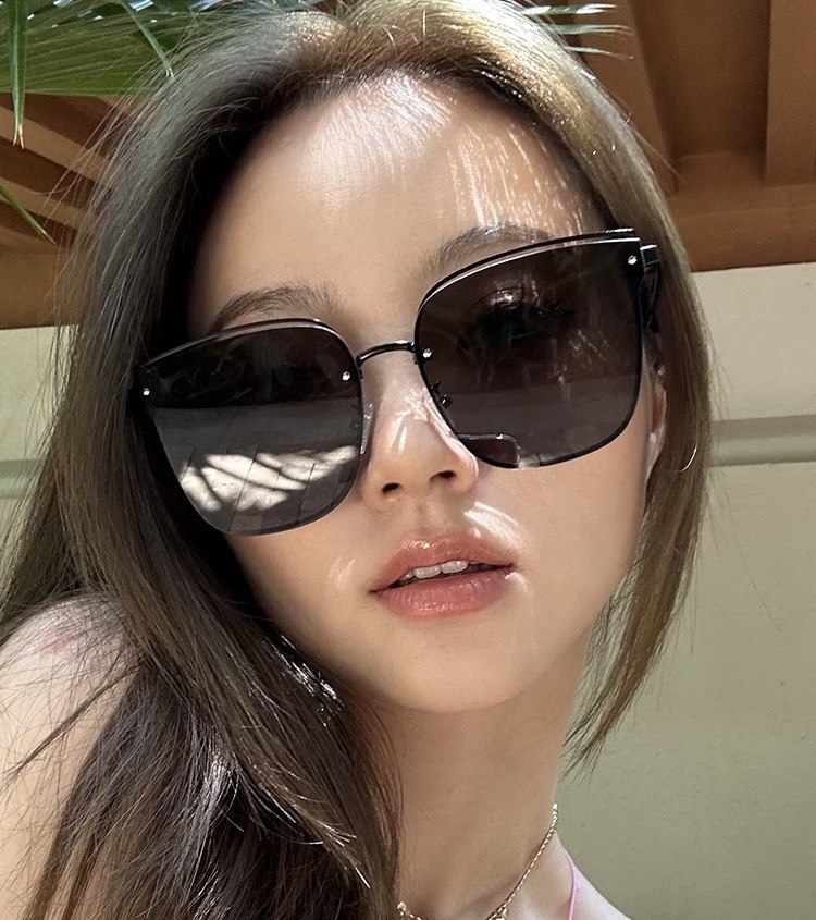 【TR偏光系列】DIOR 经典的方框设计，不挑脸型，无论搭配大衣还是连衣裙都非常显气质尼龙偏光镜片预防紫