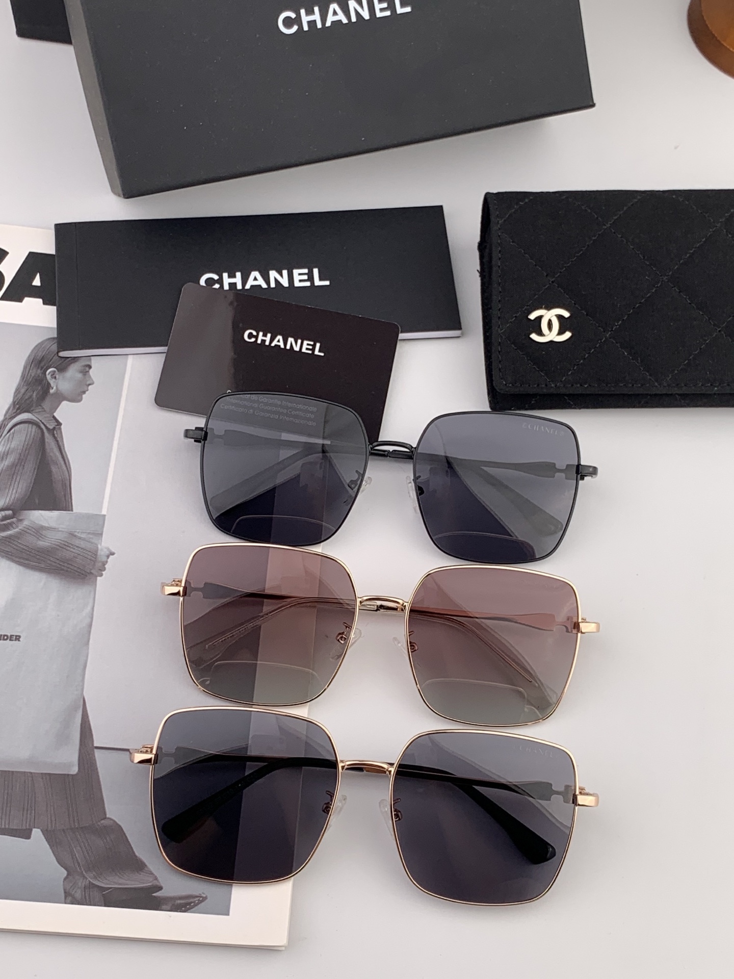 新品CHANEL 香奈儿太阳镜以独特魅力和前卫风格诠释春夏最新眼镜，质感超好佩带舒适 型号：CH2581