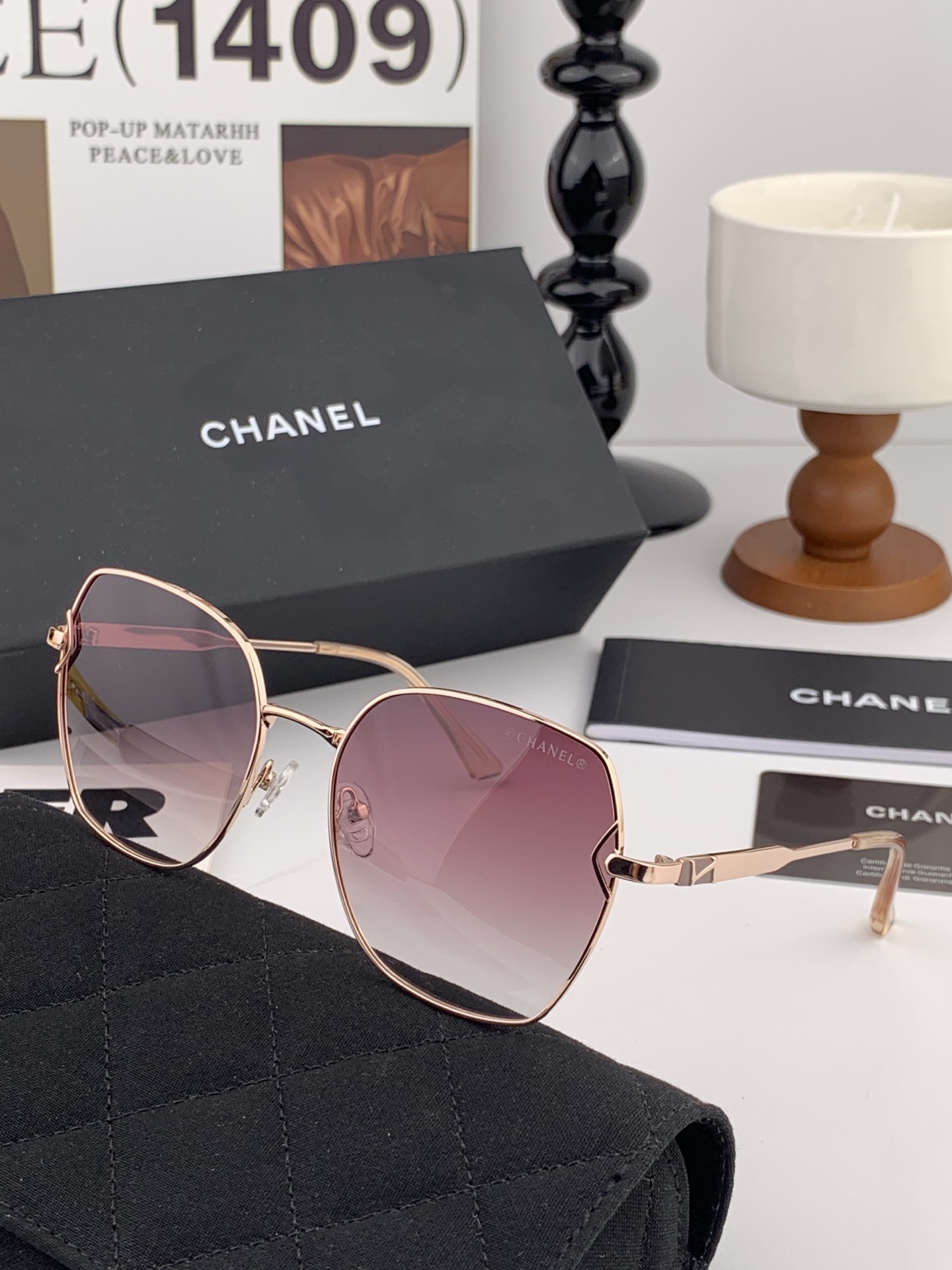 新品CHANEL 香奈儿太阳镜以独特魅力和前卫风格诠释春夏最新眼镜，质感超好佩带舒适 型号：CH9581