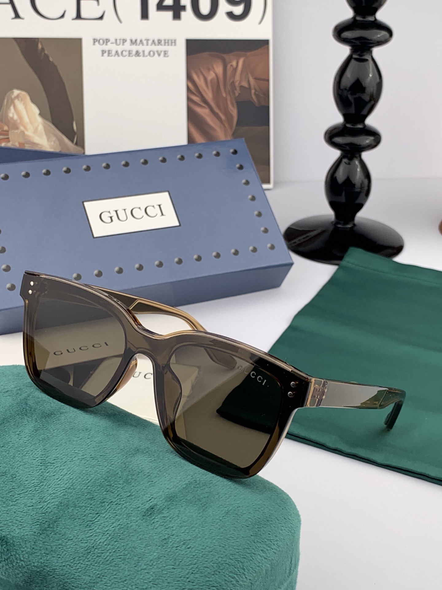 GUCCI 新款连体尼龙偏光太眼镜，情侣款时尚方框太阳镜佩戴舒适网红潮流款墨镜，大气女人范儿，大脸小脸都