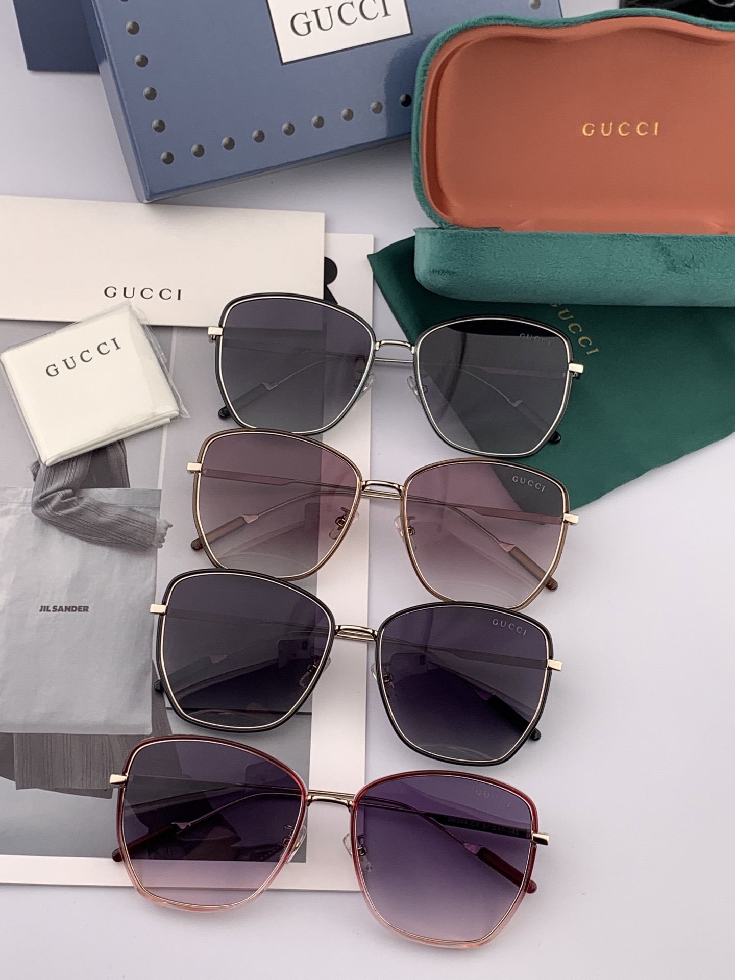 【尼龙偏光系列】GUCCI太阳镜墨圆框设计，不挑脸型，无论搭配大衣还是连衣裙都非常显气质偏光镜片预防紫外