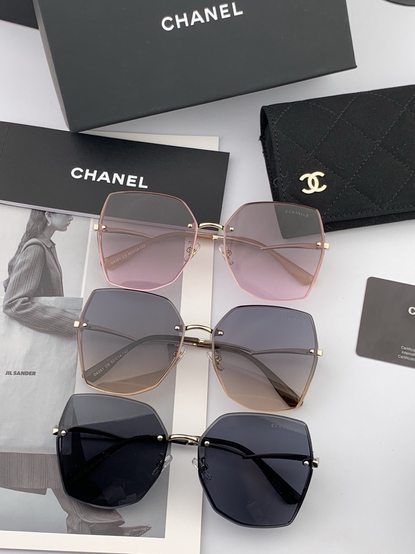 【尼龙偏光系列】DIOR无框太阳镜墨多边形设计，不挑脸型，无论搭配大衣还是连衣裙都非常显气质尼龙偏光镜片