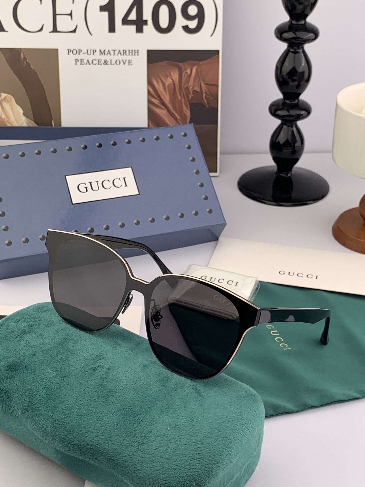 连体镜GUCCI 开春新款一体镜 大框太阳镜男女同款 😎 爆款大框尼龙太阳镜 超逼格超酷 镜腿品牌设计感