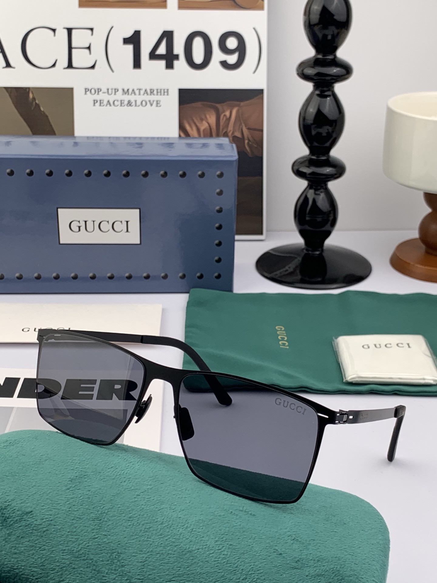 GUCC*新款男女情侣款太阳iP电镀永不褪色 卖点：超轻超有弹性整幅眼镜无螺丝重要的是压不坏、镜片：高清