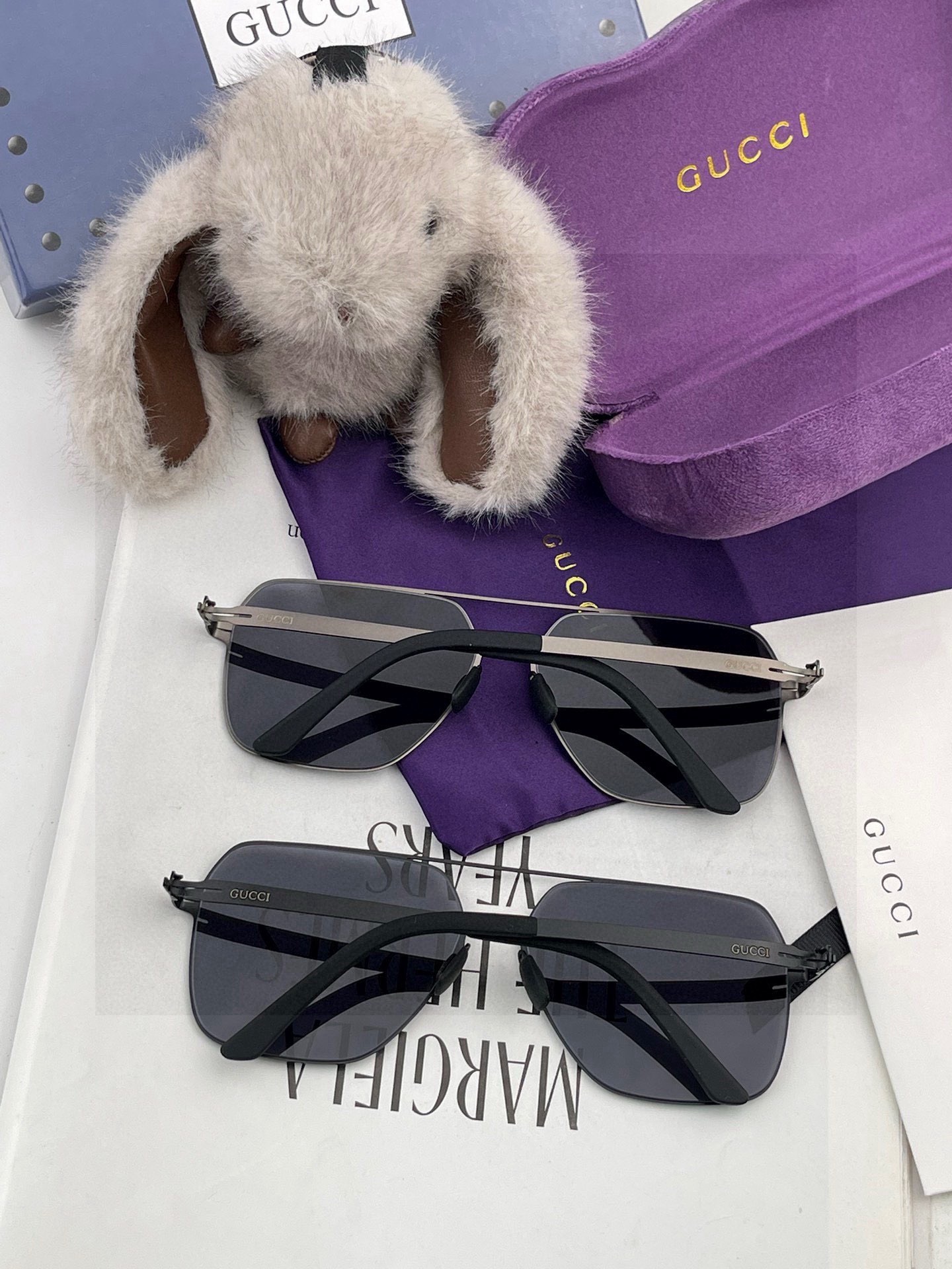 GUCC* 新款男女情侣款太阳iP电镀永不褪色 卖点：超轻超有弹性整幅眼镜无螺丝重要的是压不坏、镜片：高