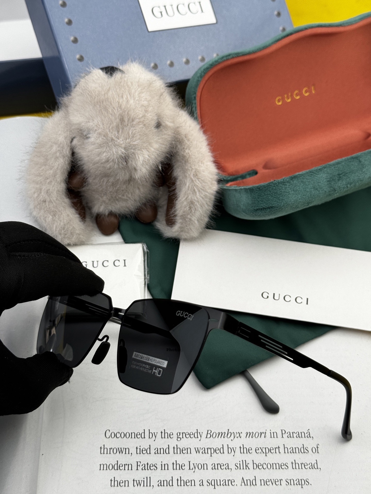 GUCC* 新款男女情侣款太阳iP电镀永不褪色 卖点：超轻超有弹性整幅眼镜无螺丝重要的是压不坏、镜片：高