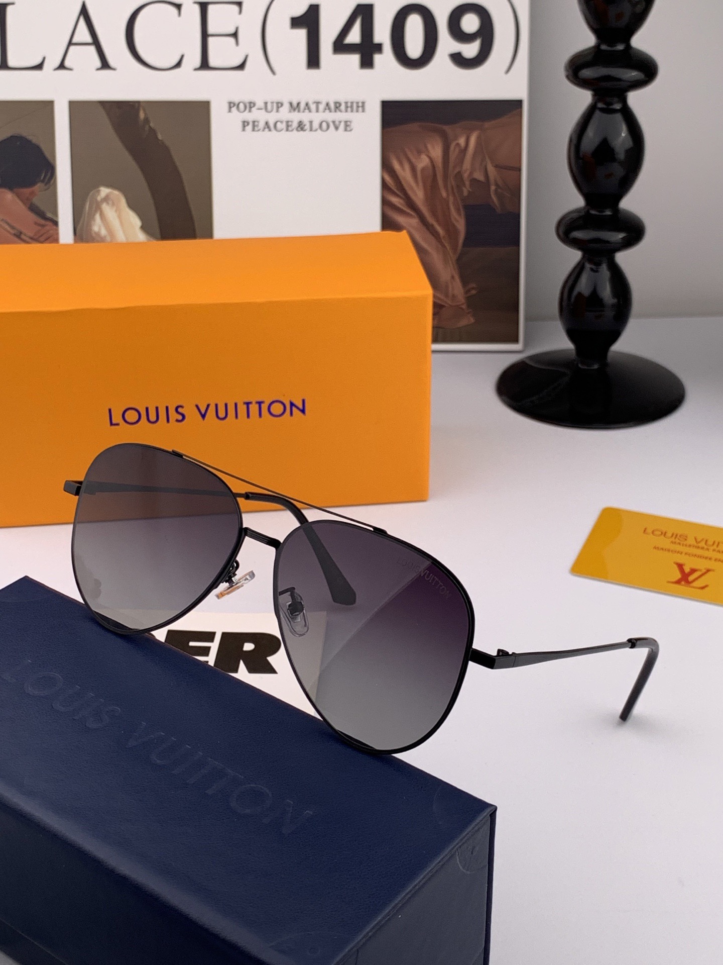 ♦️ GUCCI 新款男女情侣款太阳镜多边形墨镜iP电镀永不褪色 超轻超有弹性整幅眼镜无螺丝重要的是压不