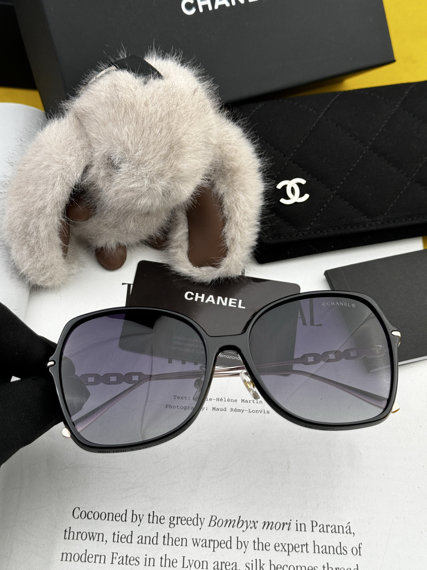 【CHANEL】香奈儿 新款潮流爆款 时尚方框太阳镜 佩戴舒适 网红潮款墨镜 女士高清加厚偏光太阳镜🕶️