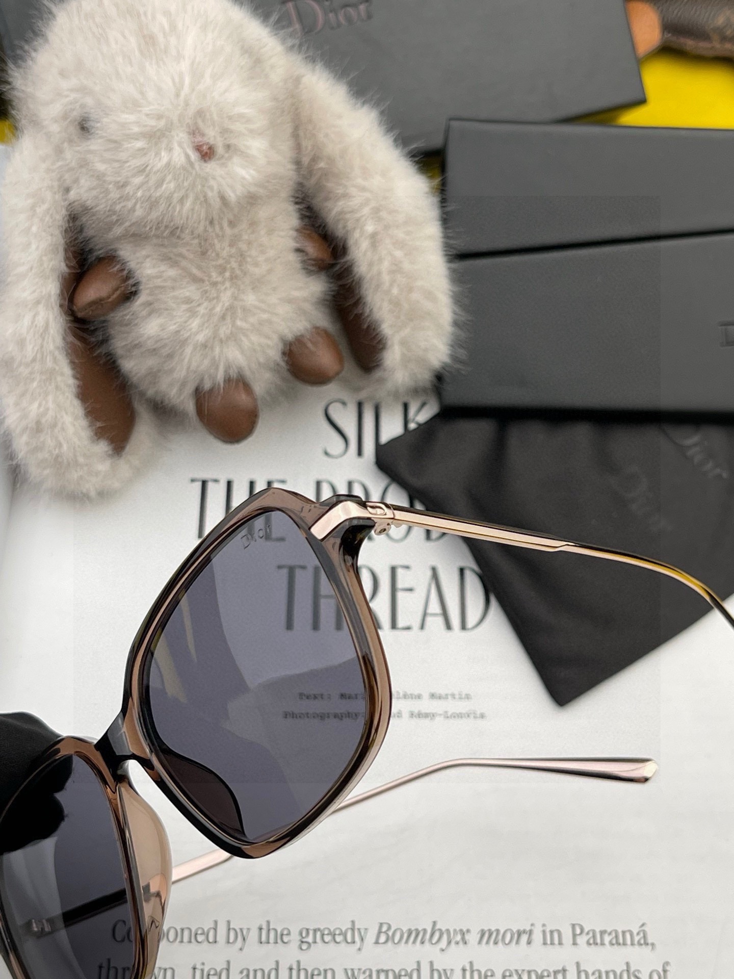 DIOR新款连体驶驾镜墨镜出行必众备多明星同款 太阳镜 男女太士阳镜飞行 型号：CD82804