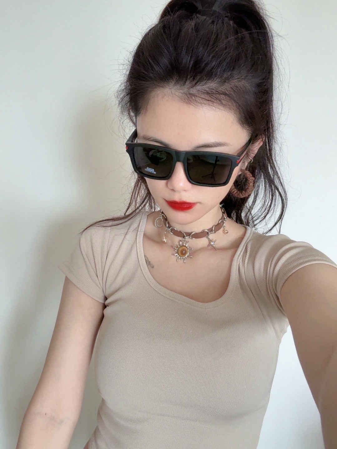 🔺 【GUCCI】开春新款 潮流爆款 时尚方框太阳镜 高品质 佩戴舒适 网红潮款墨镜 型号：G6130