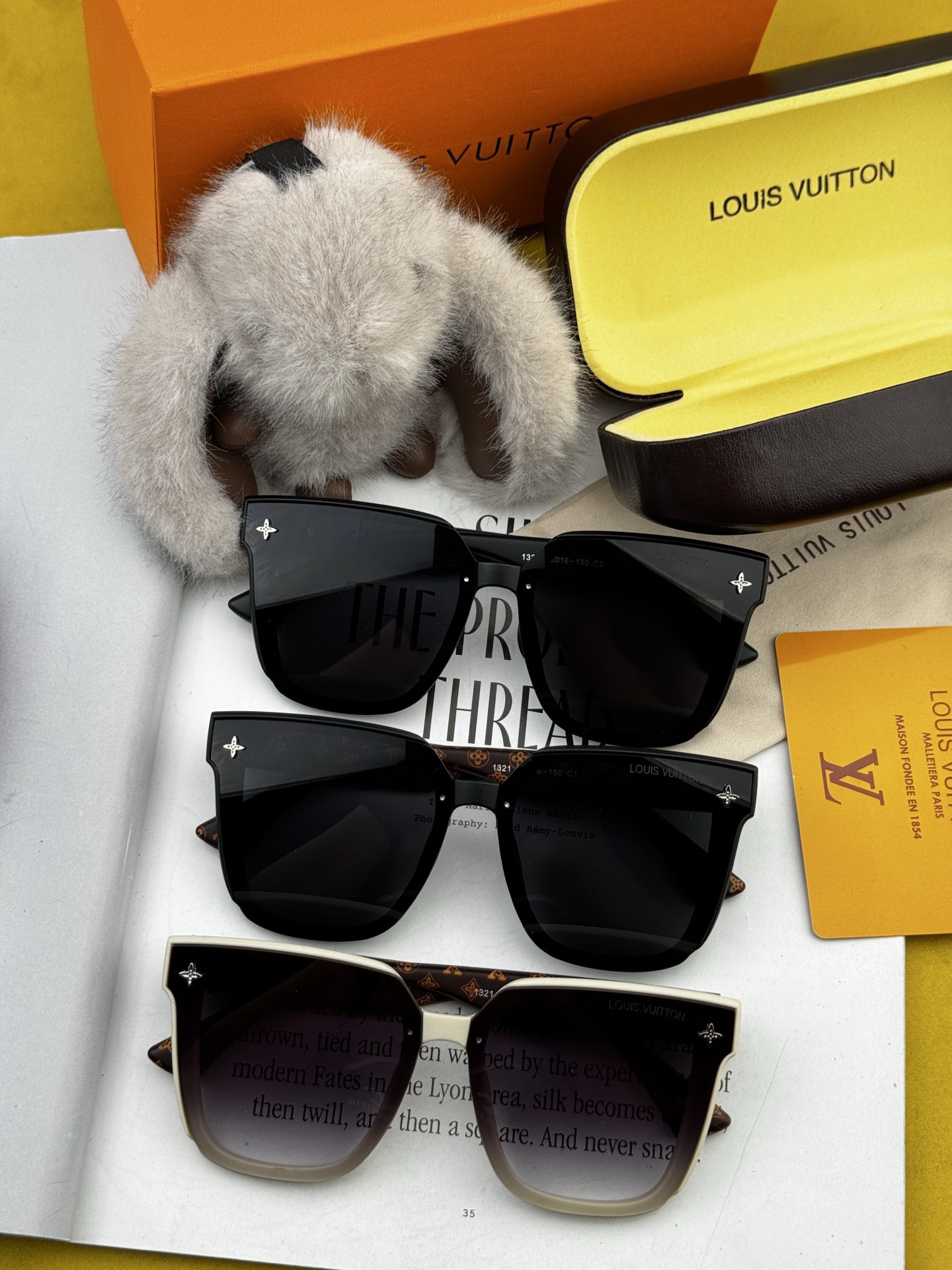 LV 新款女士方框太阳眼镜 开车墨镜 新款太阳镜 时尚大方 舒适轻盈 精致奢华 超轻 型号：L1132