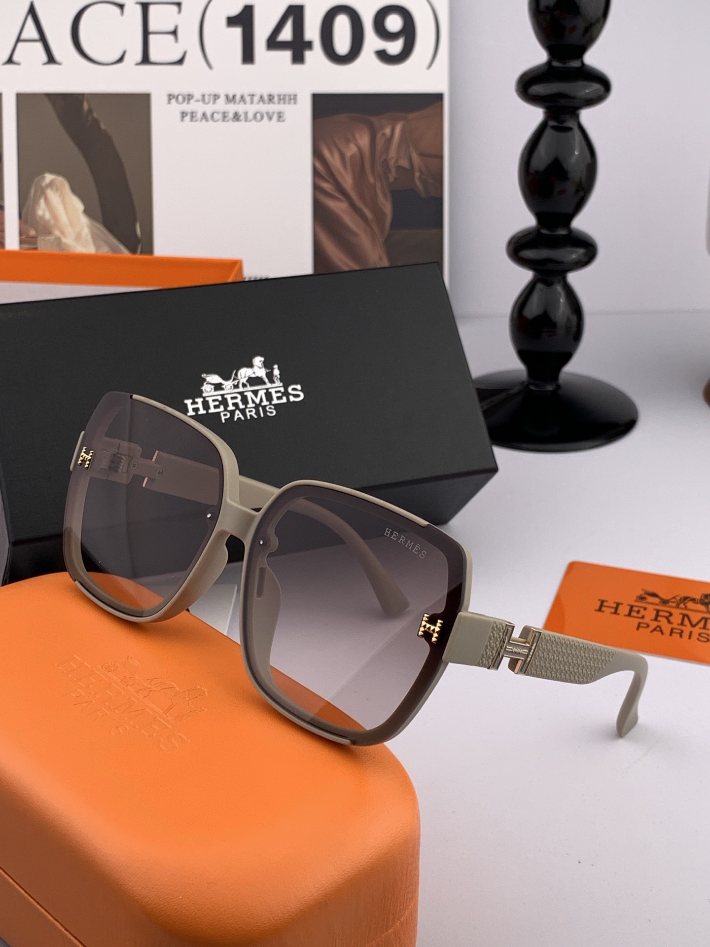 HERMES 爱马仕 开春新款🎈原版出货 网红超爆款💙经典奢华全球风[强][酷][亲亲] 时尚方框太阳镜