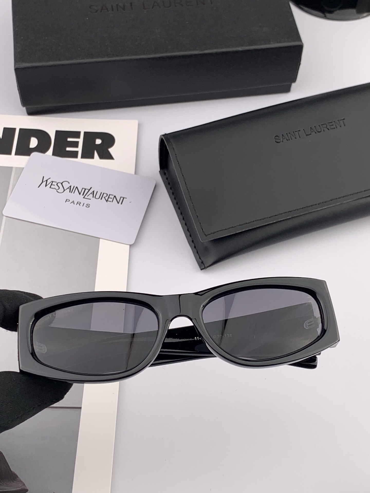 新品SAINTOWEN圣罗兰 官网最新款 独具奢华外观和精致线条 风格华贵典雅 轻盈舒适 众多明星网红追