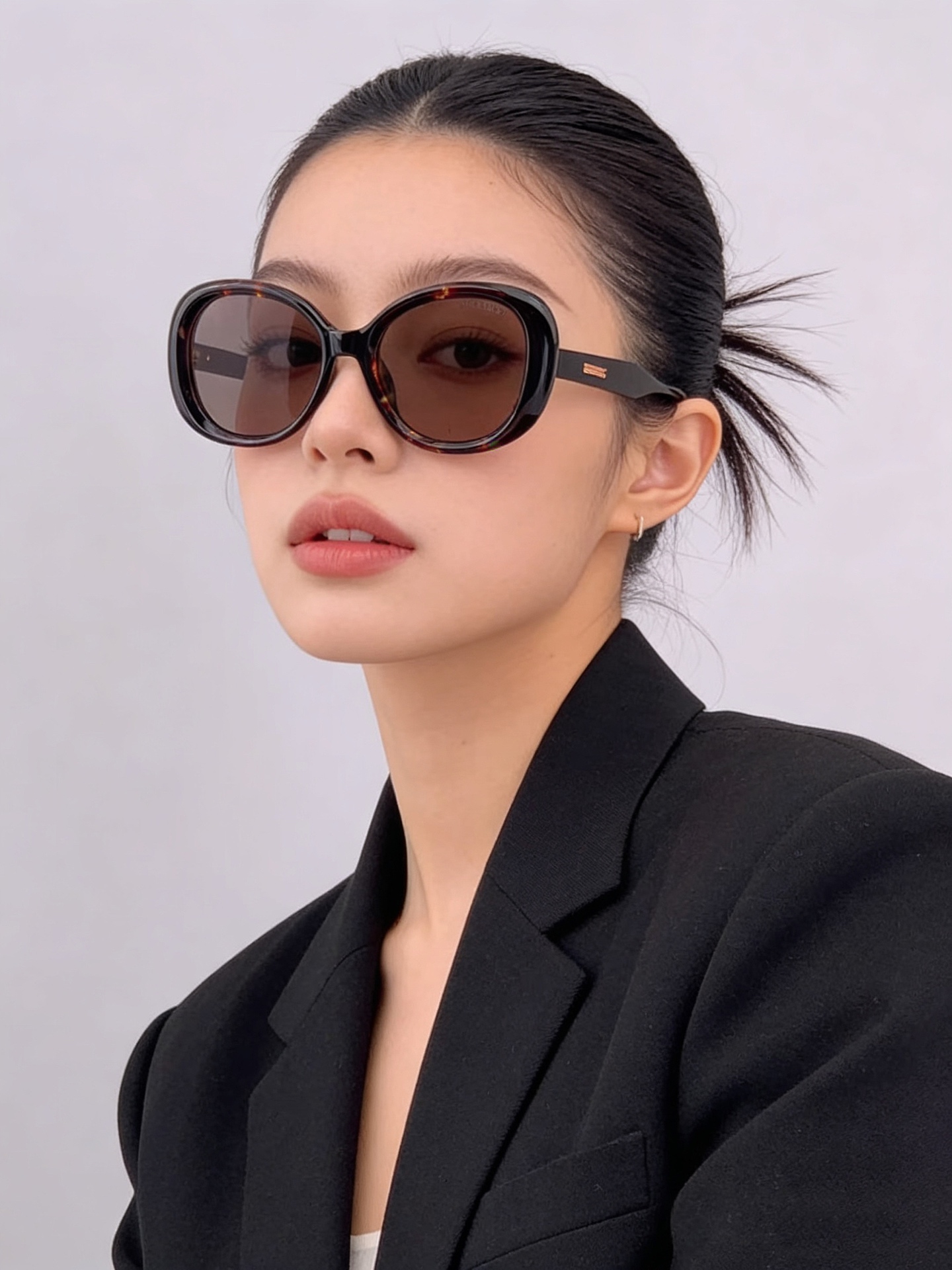 【CHANEL】香奈儿 新款潮流爆款 时尚方框太阳镜 佩戴舒适 网红潮款墨镜  女士高清加厚偏光太阳镜🕶