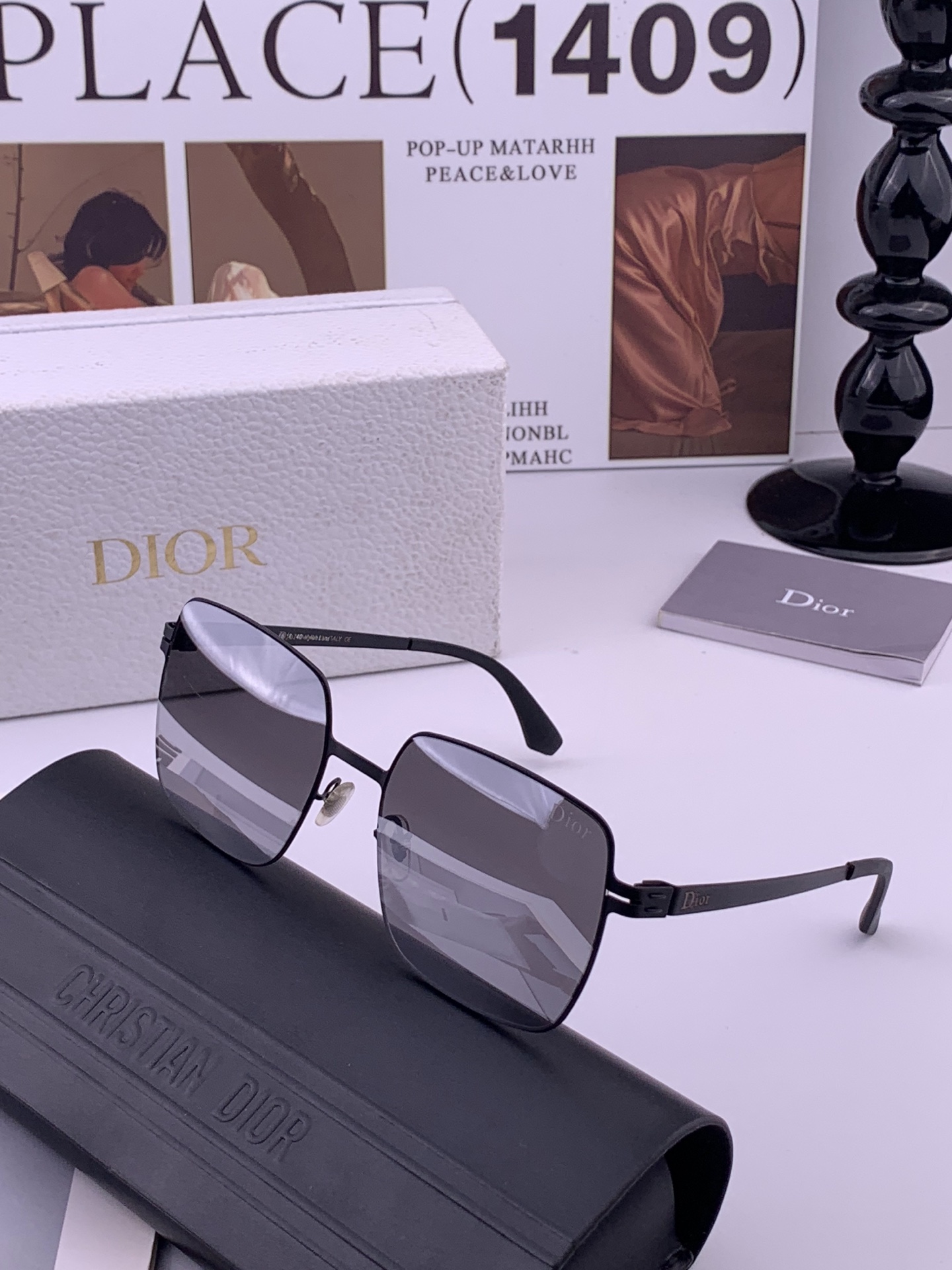 DIOR-迪奥新款男女情侣款太阳iP电镀永不褪色 卖点：超轻超有弹性整幅眼镜无螺丝重要的是压不坏、镜片：