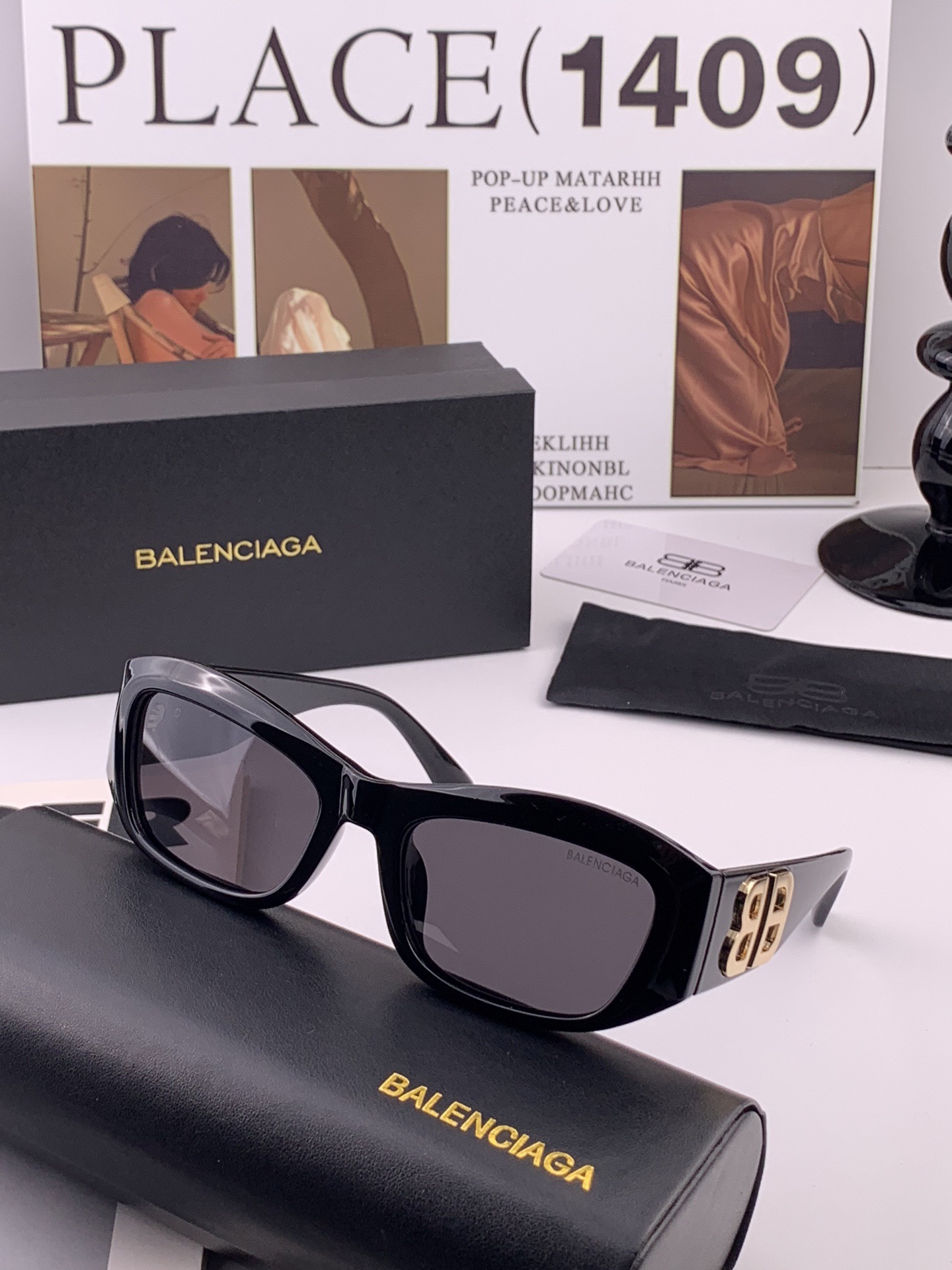 小红书超火🔥的一款高清偏光太阳镜BALENCIAGA巴黎世家春夏新款太阳镜 镜腿金属双B字母logo设计