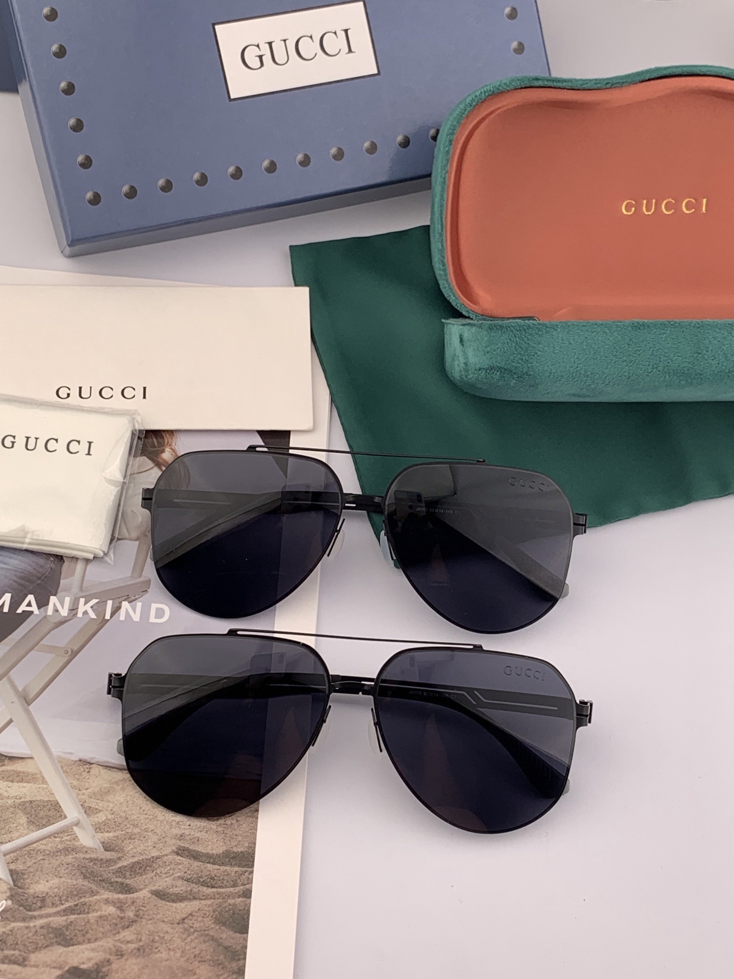 ♦️ GUCCI 新款男女情侣款太阳镜iP电镀永不褪色 超轻超有弹性整幅眼镜无螺丝重要的是压不坏 高清尼