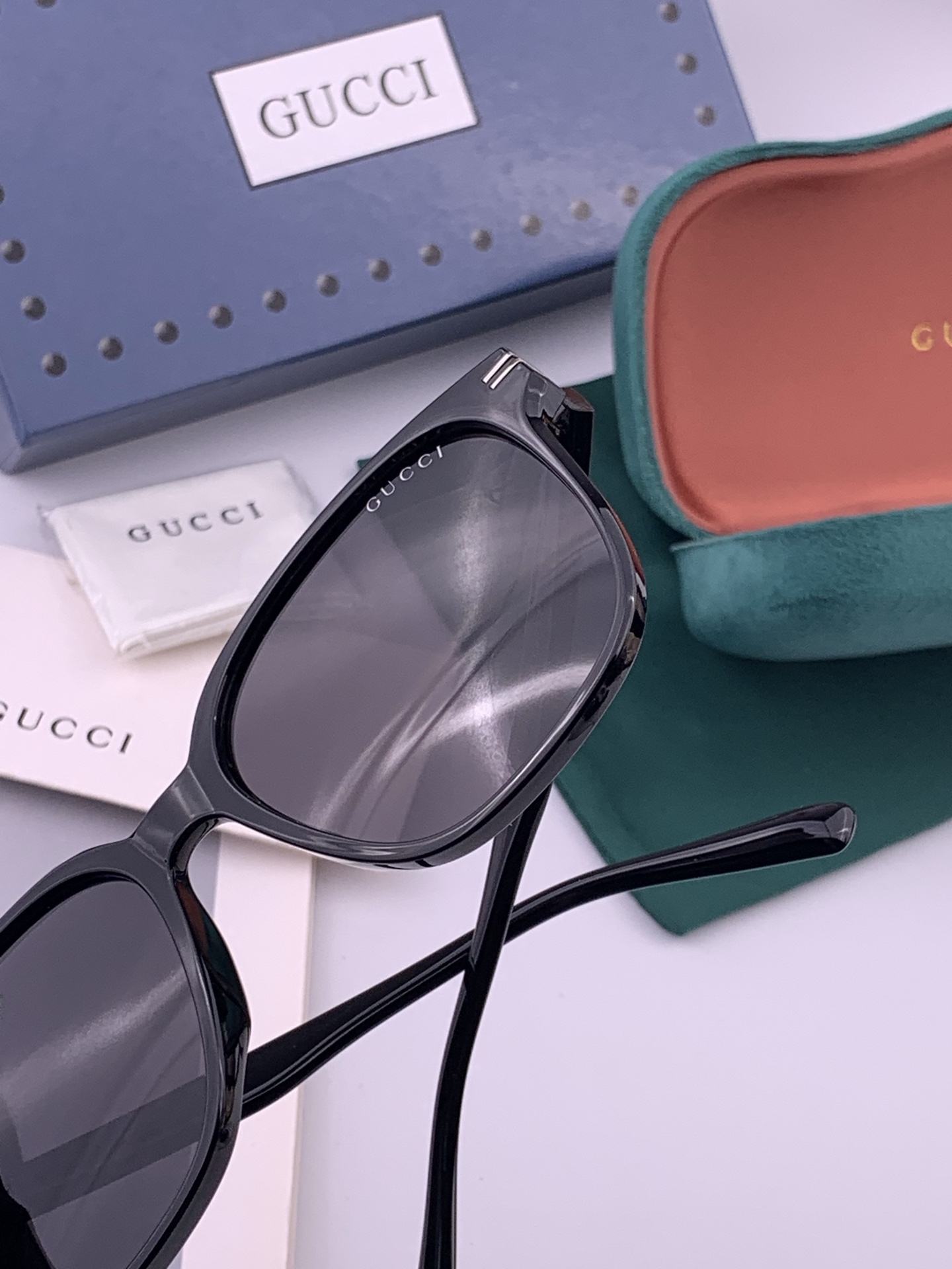 🔺GUCCI🔻古驰 GG圆框太阳镜 完美品质 🎓独特设计  适合各种脸型 亮相时装周 超时尚百搭 实物精