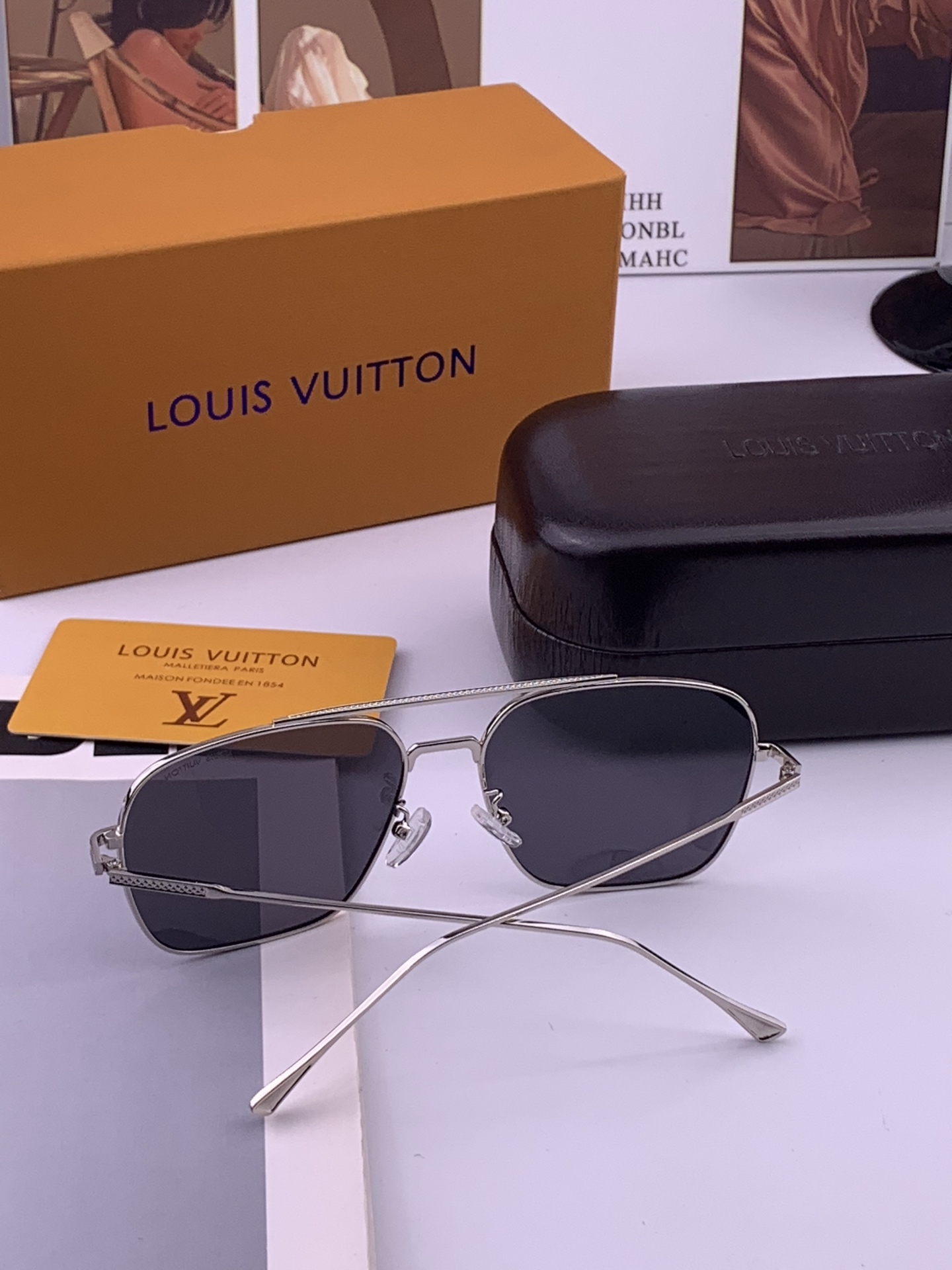 Lv 🔥  高品质男女款墨镜   👍 进口宝丽来偏光镜片  🔥蛤蟆镜 开车钓鱼都可 🔥百搭显瘦墨镜韩版男