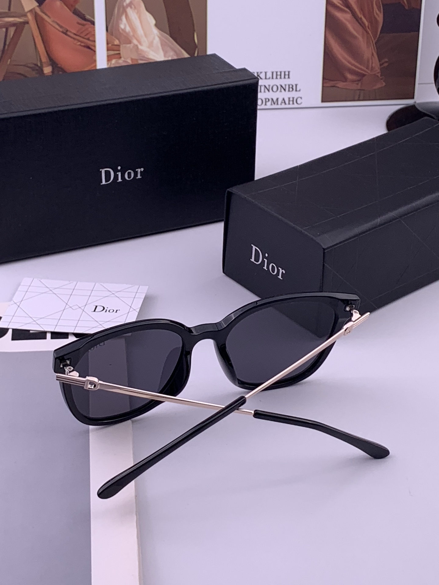 🔺 【DIOR-迪奥】开春新款 潮流爆款 时尚方框偏光太阳镜 高品质 佩戴舒适 网红潮款墨镜 型号：D3