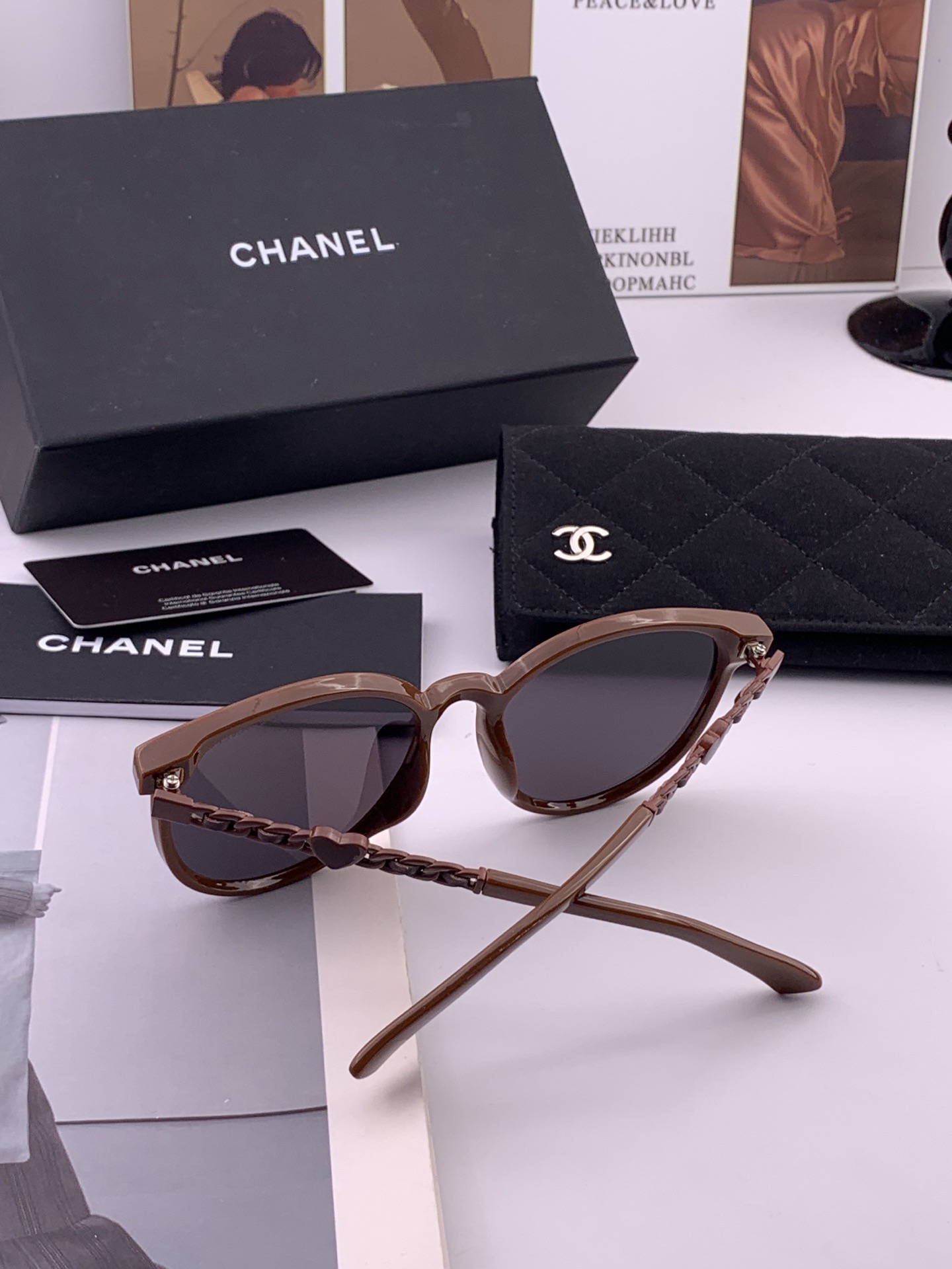 【CHANEL】香奈儿 新款潮流爆款 时尚方框太阳镜 佩戴舒适 网红潮款墨镜  女士高清加厚偏光太阳镜🕶