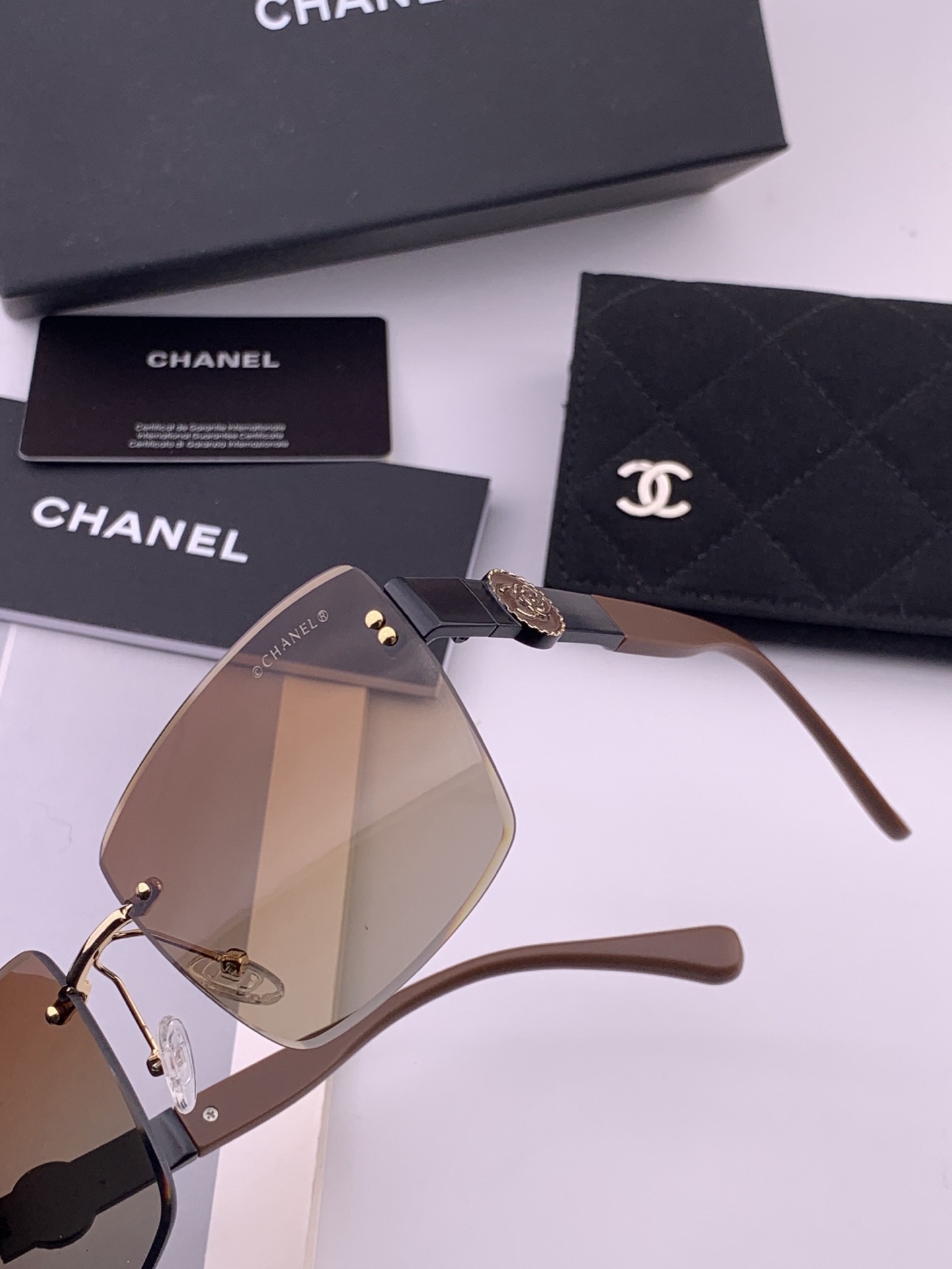 🔺GUCCI🔻古驰 GG方框太阳镜 完美品质 🎓独特设计  适合各种脸型 亮相时装周 超时尚百搭 实物精