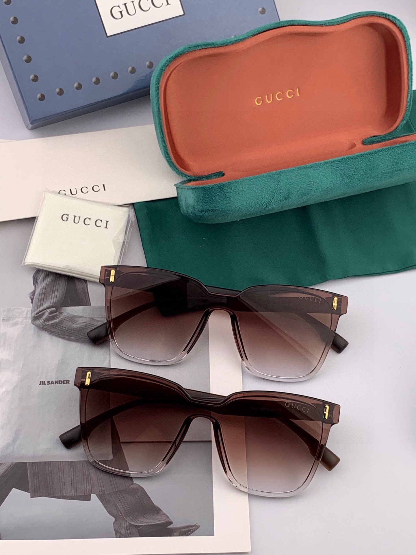🔺 【GUCCI-尼龙偏光太阳镜】开春新款 潮流爆款 时尚方框连体偏光太阳镜 高品质 佩戴舒适 网红潮款