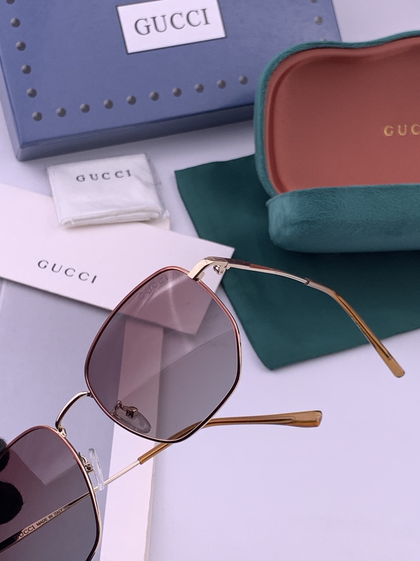 🔺 Gucci 🔻官方新款 众多明星同款[色]‼️‼️新款大框偏光墨镜 🌈🌈宝丽来超清加厚太阳镜🔝🔝型号