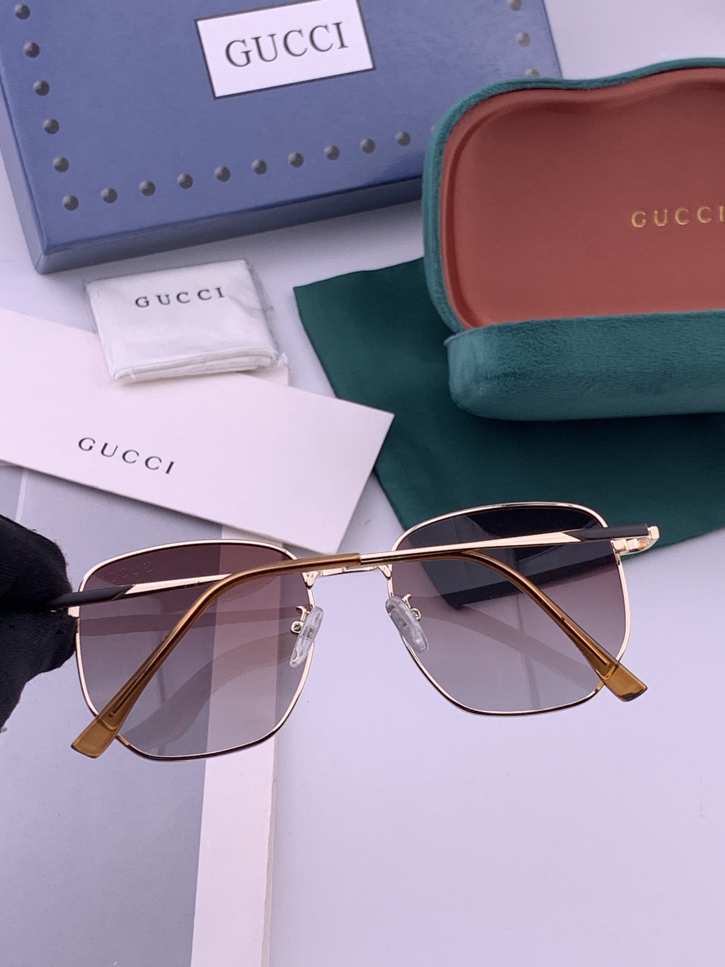 🔺 Gucci 🔻官方新款 众多明星同款[色]‼️‼️新款大框偏光墨镜 🌈🌈宝丽来超清加厚太阳镜🔝🔝型号