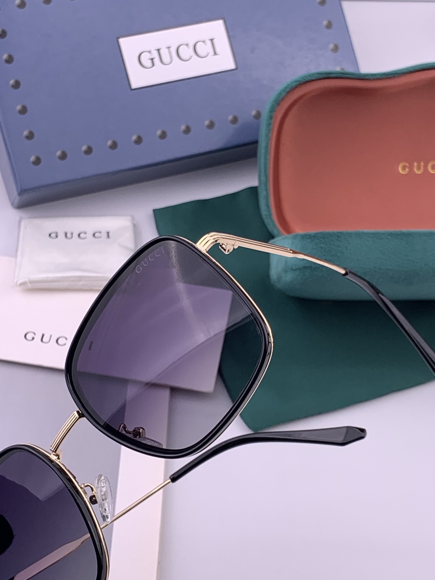 🔺 【GUCCI-偏光太阳镜】开春新款 潮流爆款 时尚方框偏光太阳镜 高品质 佩戴舒适 网红潮款墨镜 女